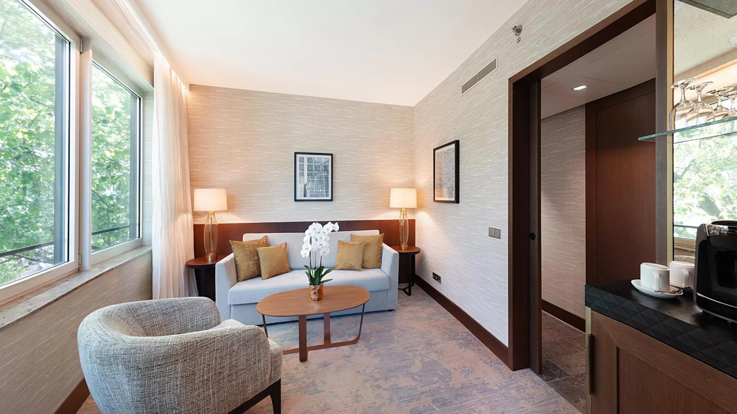 Living room in InterContinental Berlin by IHG