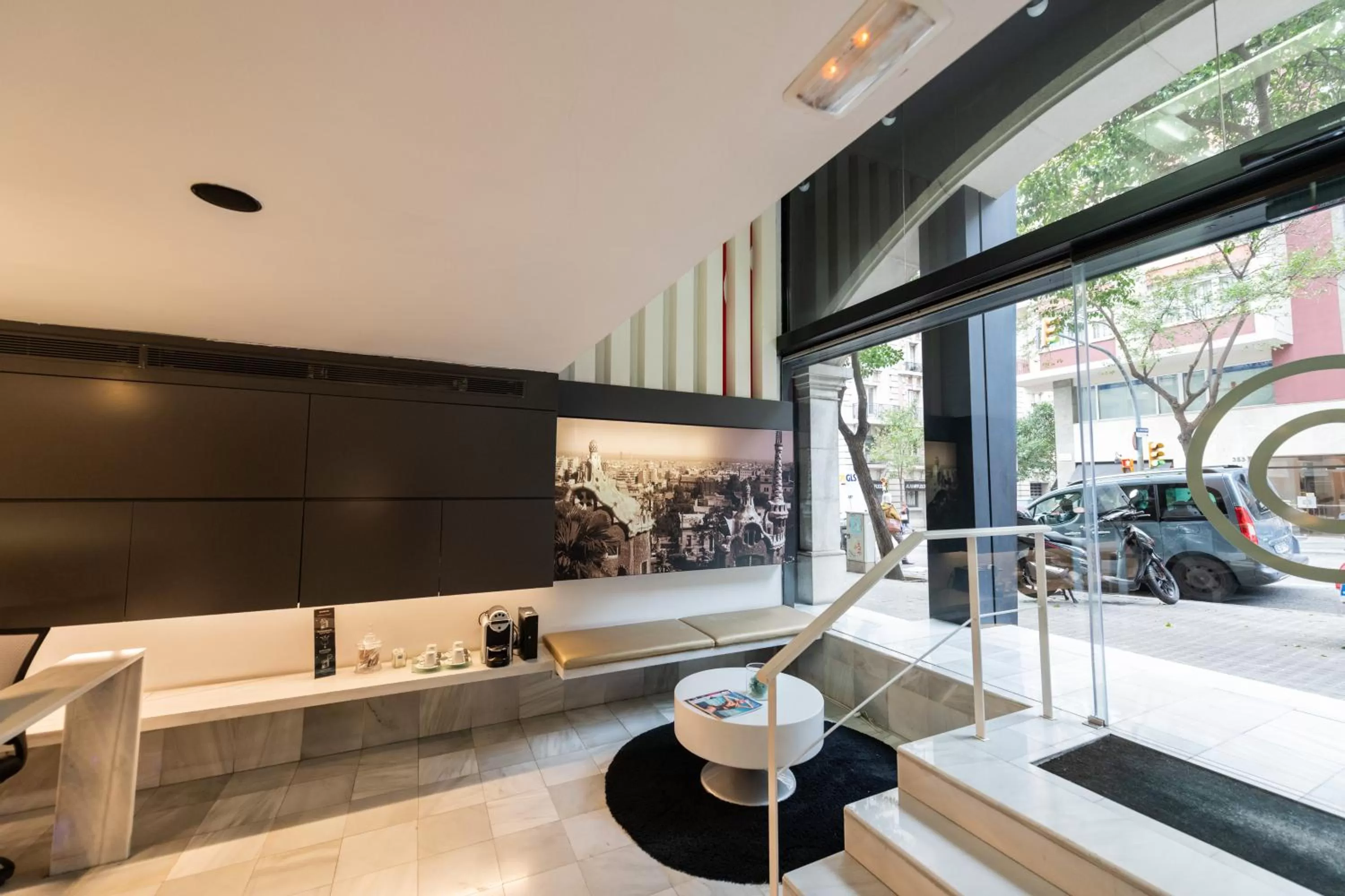 Lobby or reception in Atenea Rekord Suites Barcelona