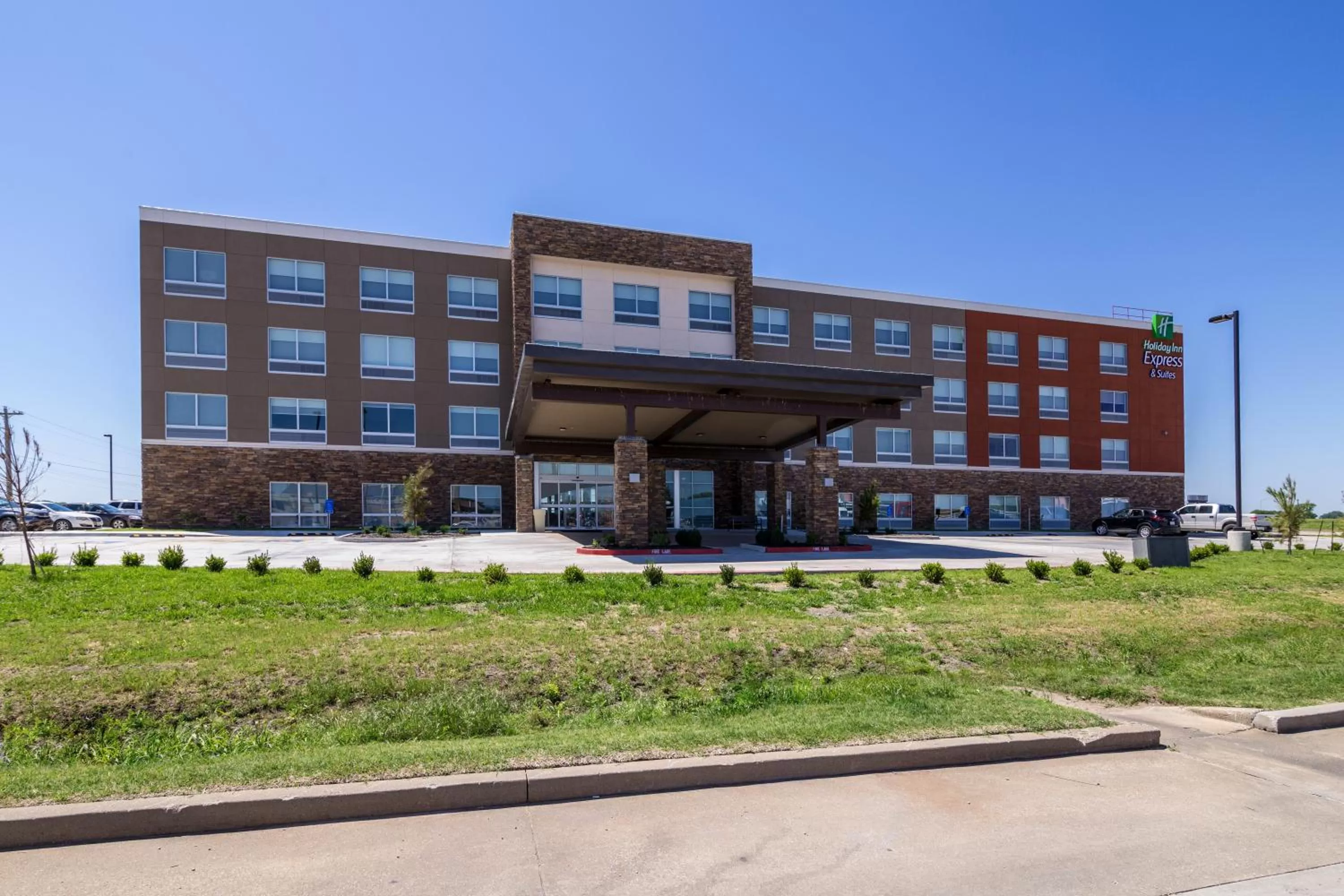 Property building in Holiday Inn Express & Suites Blackwell by IHG