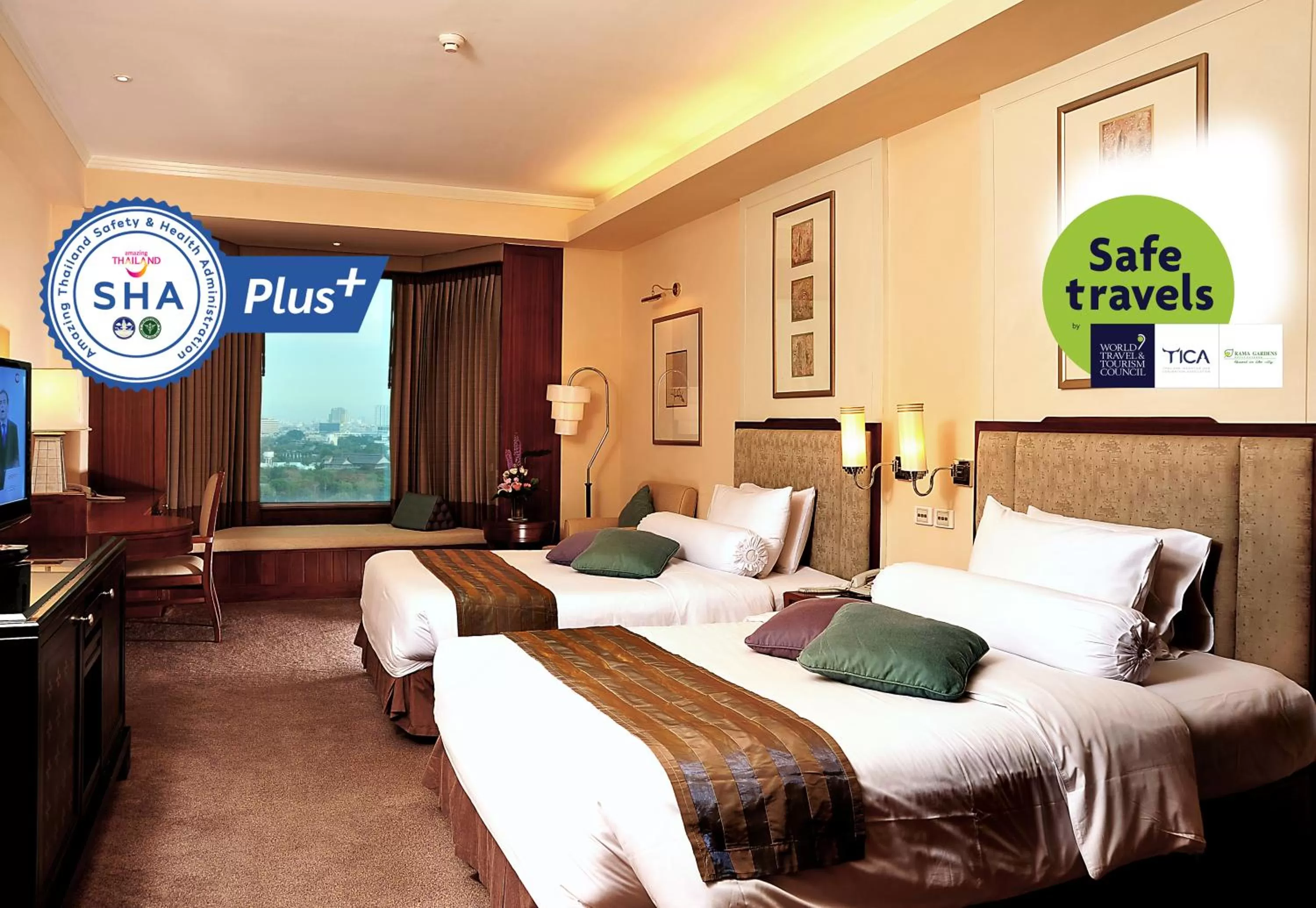 Photo of the whole room, Bed in Rama Gardens Hotel Bangkok