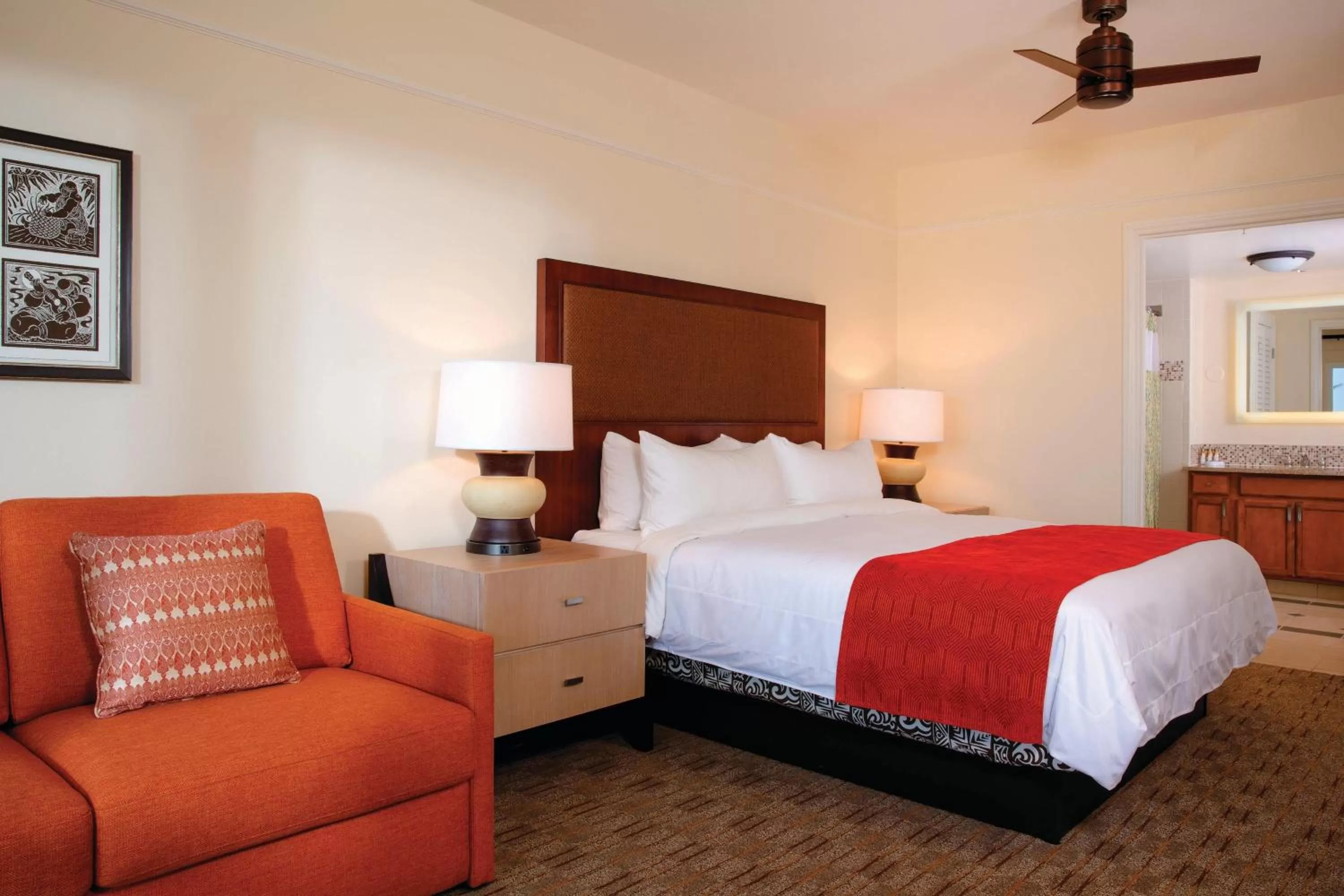 Bedroom, Bed in Marriott's Waiohai Beach Club