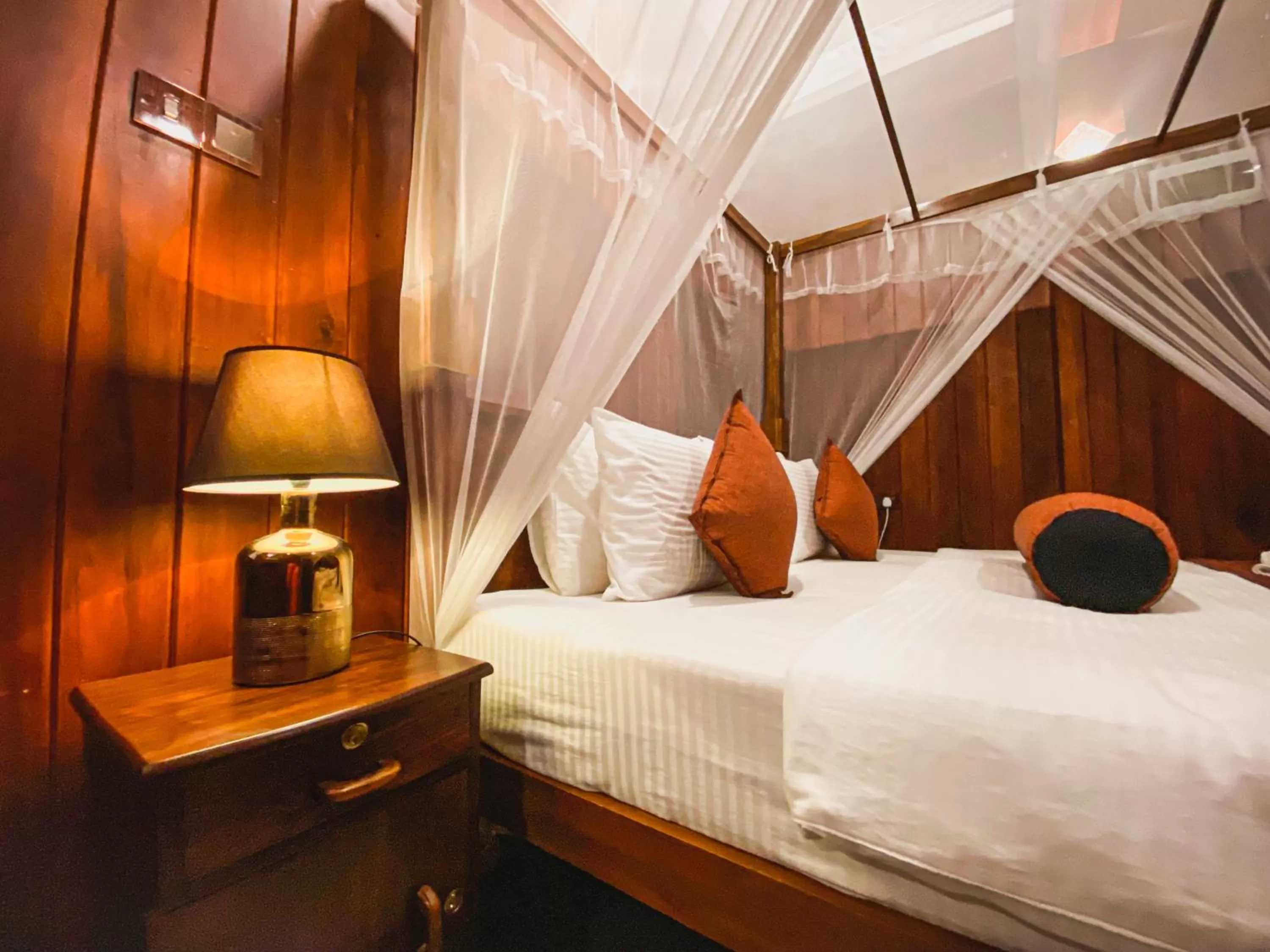 Bed in Hotel Levon Ella