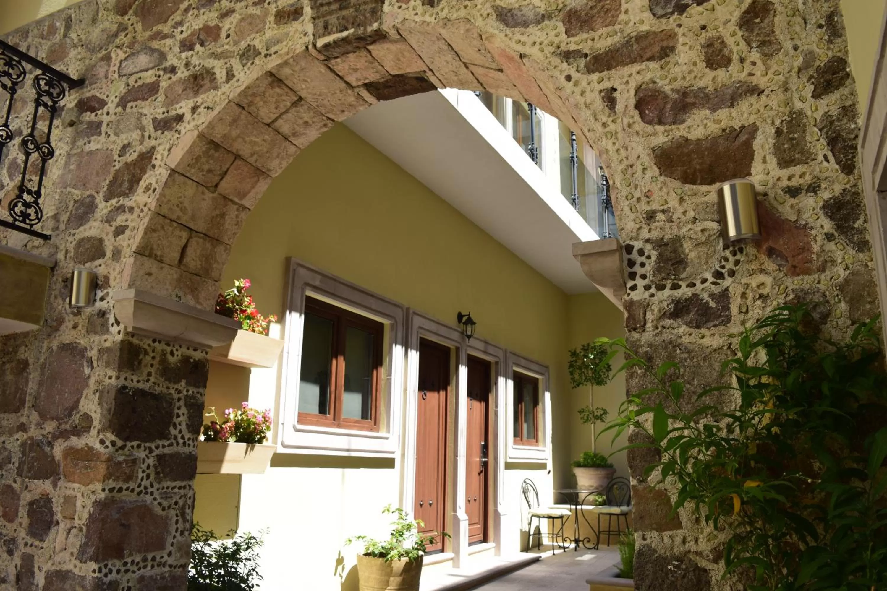 Property building in Hotel Bouquet (Adults Only)