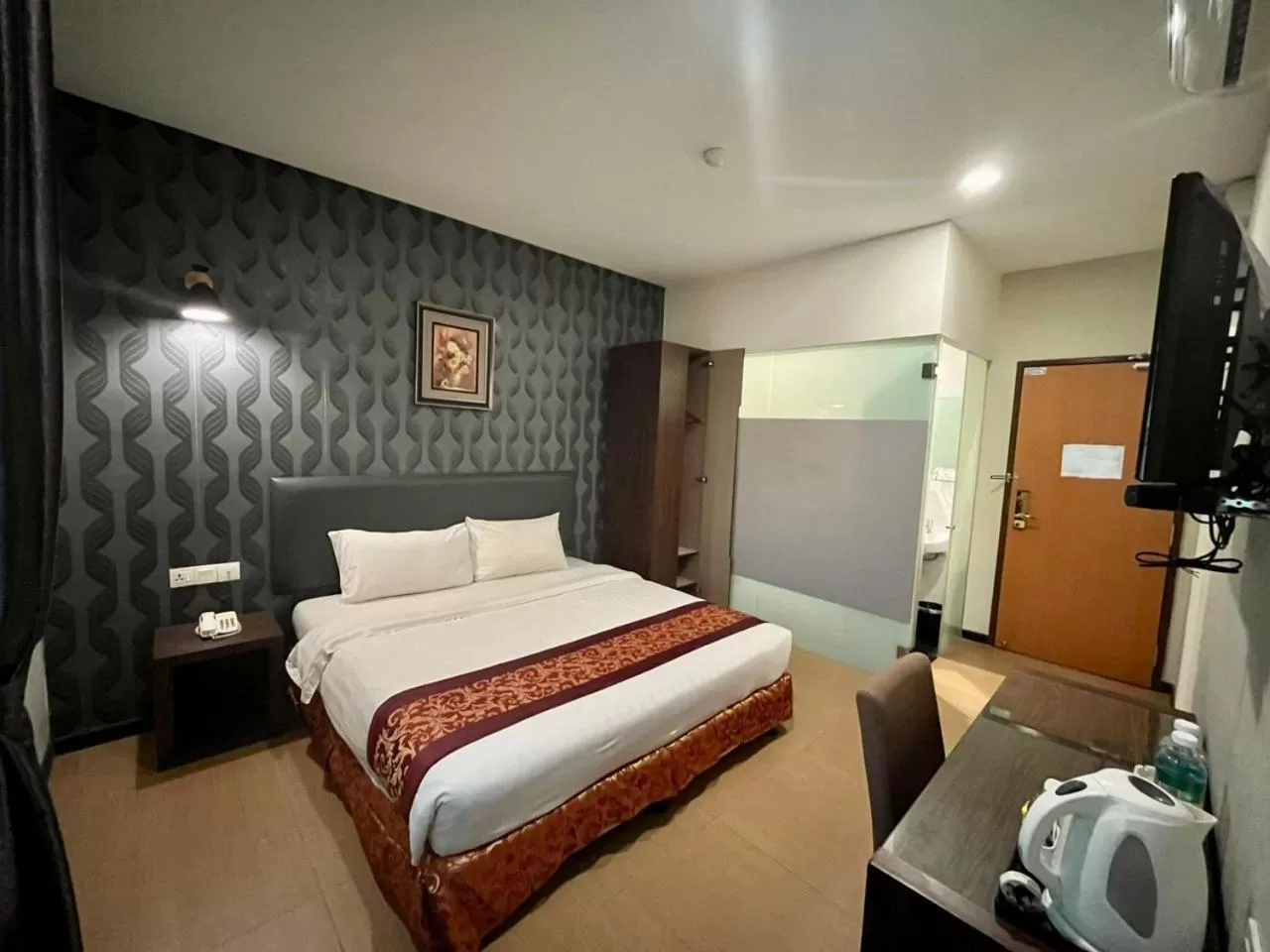 Bed in Eight Days Boutique Hotel - Impian Emas