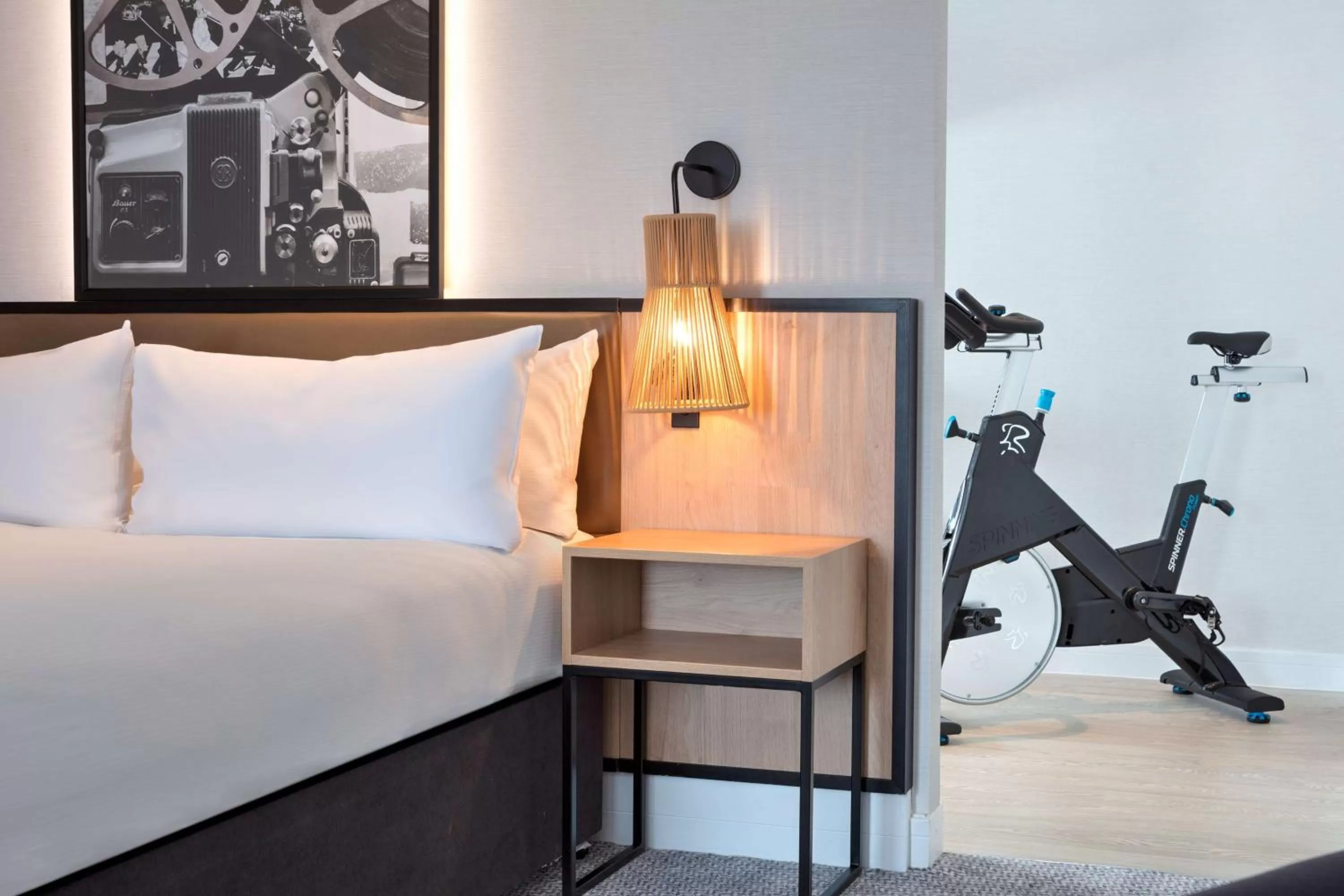 Bed in DoubleTree by Hilton London Elstree