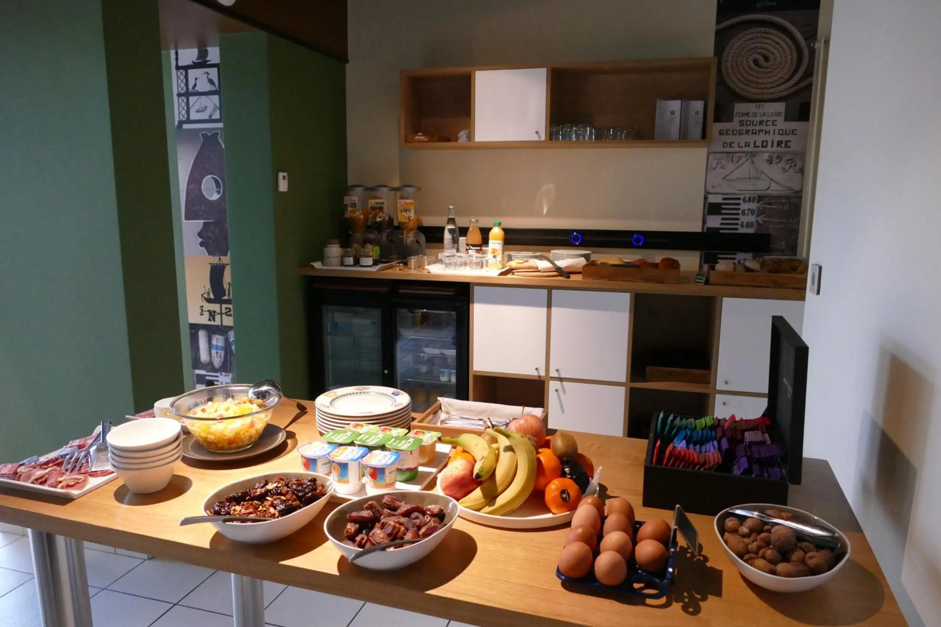 Breakfast in Logis Hotels Le Champalud Restaurant La Citadelle