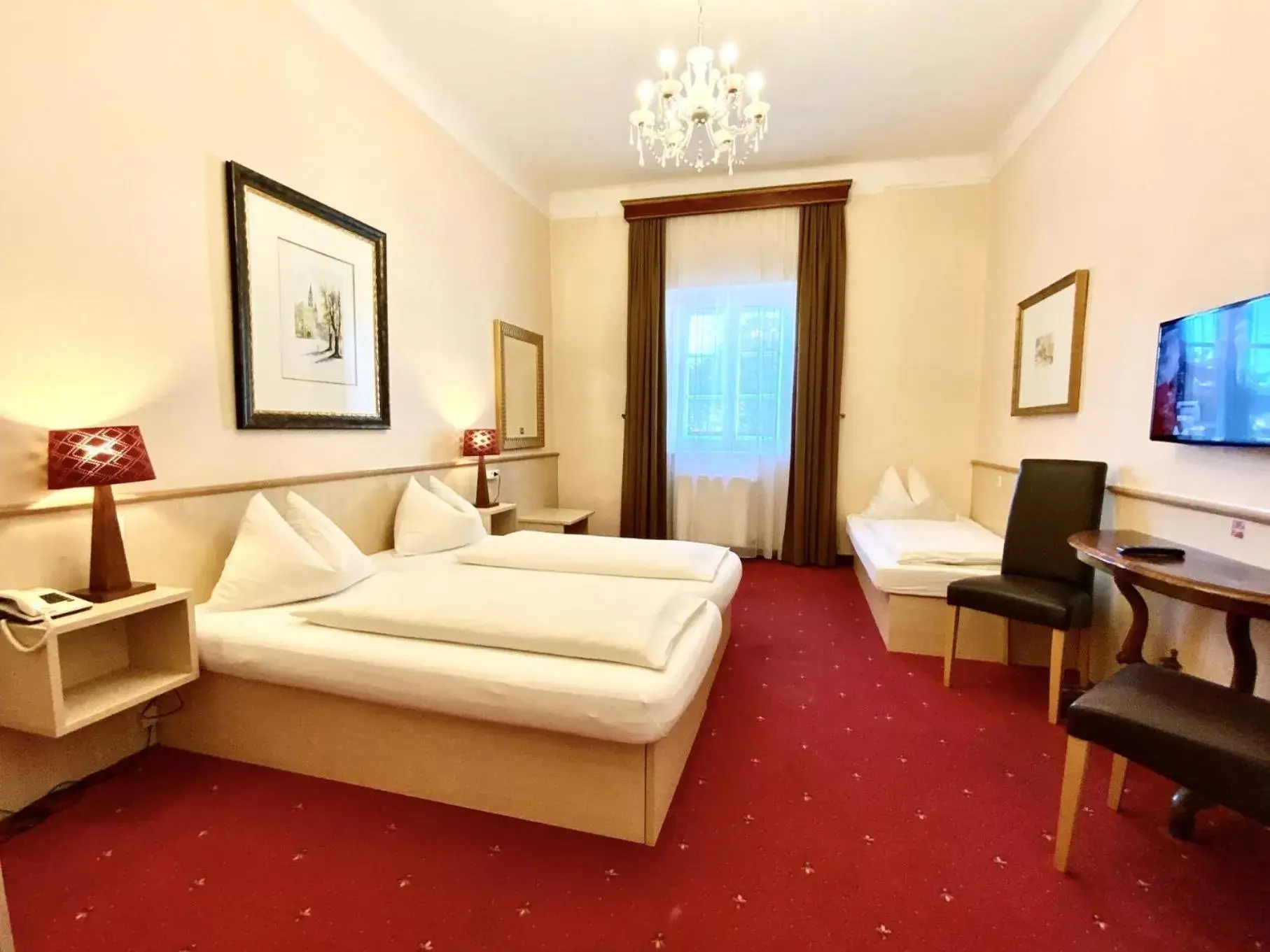 Triple Room in Hotel Turnerwirt Triple Room in Hotel Turnerwirt