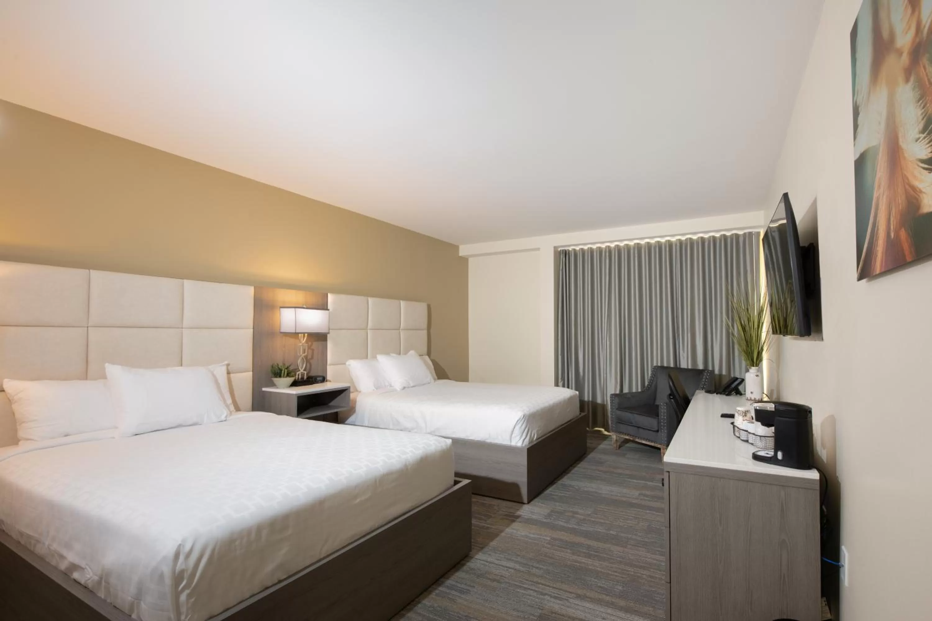 Bed in Apache Gold Resort Hotel & Casino