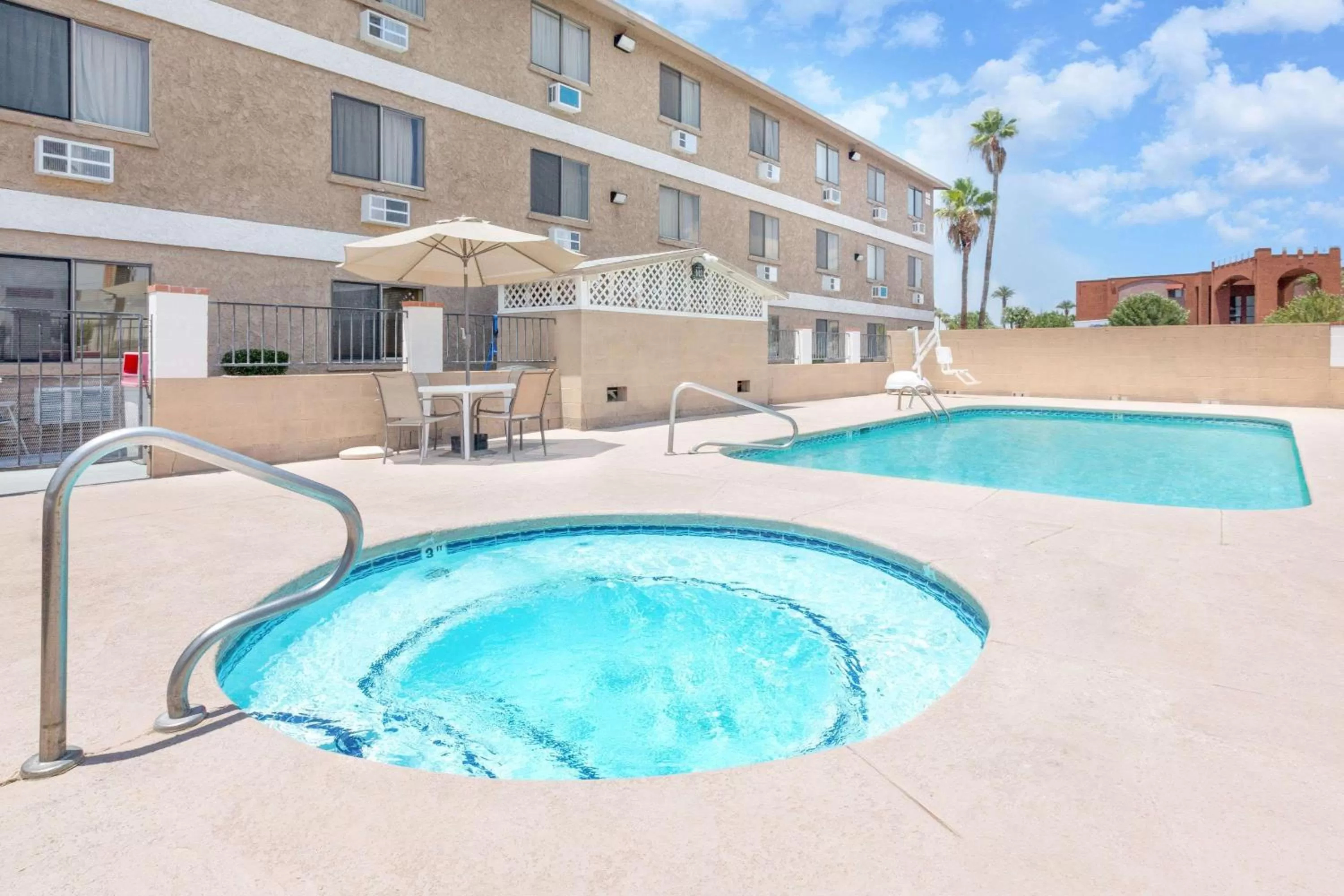 Hot Tub in Super 8 by Wyndham Lake Havasu City
