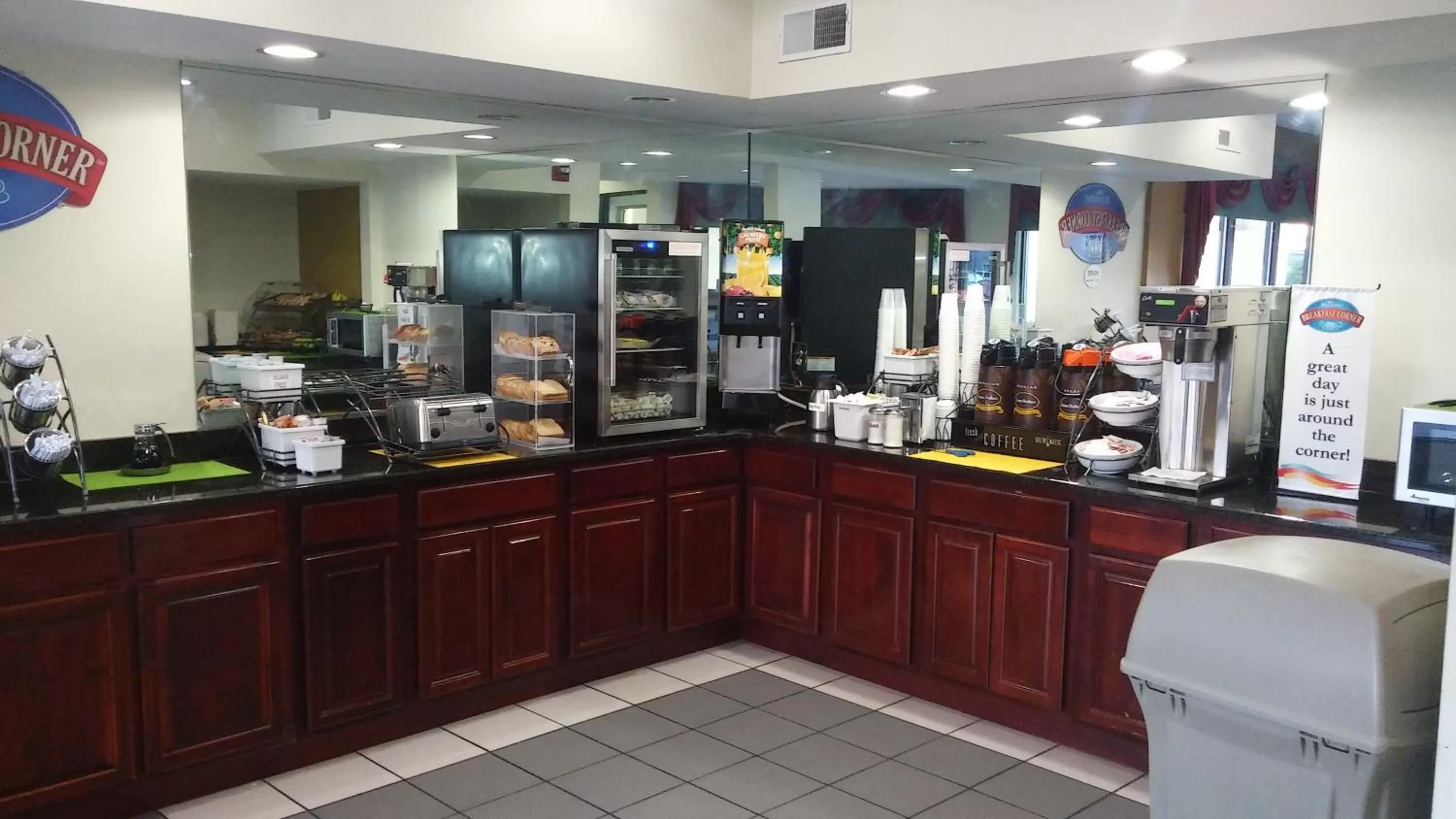 Breakfast in Baymont by Wyndham Cave City