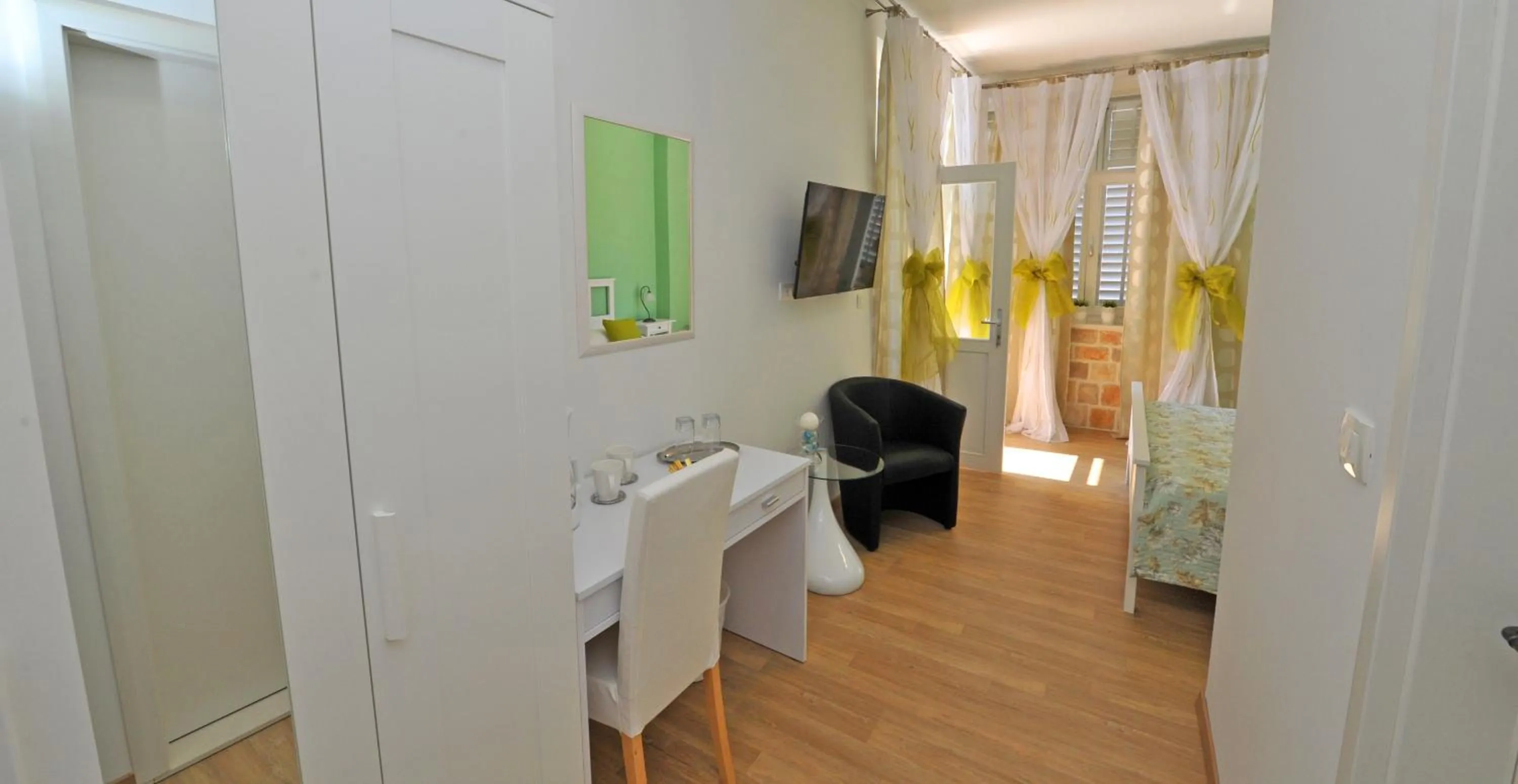 Bed in Luxury Rooms Nirvana