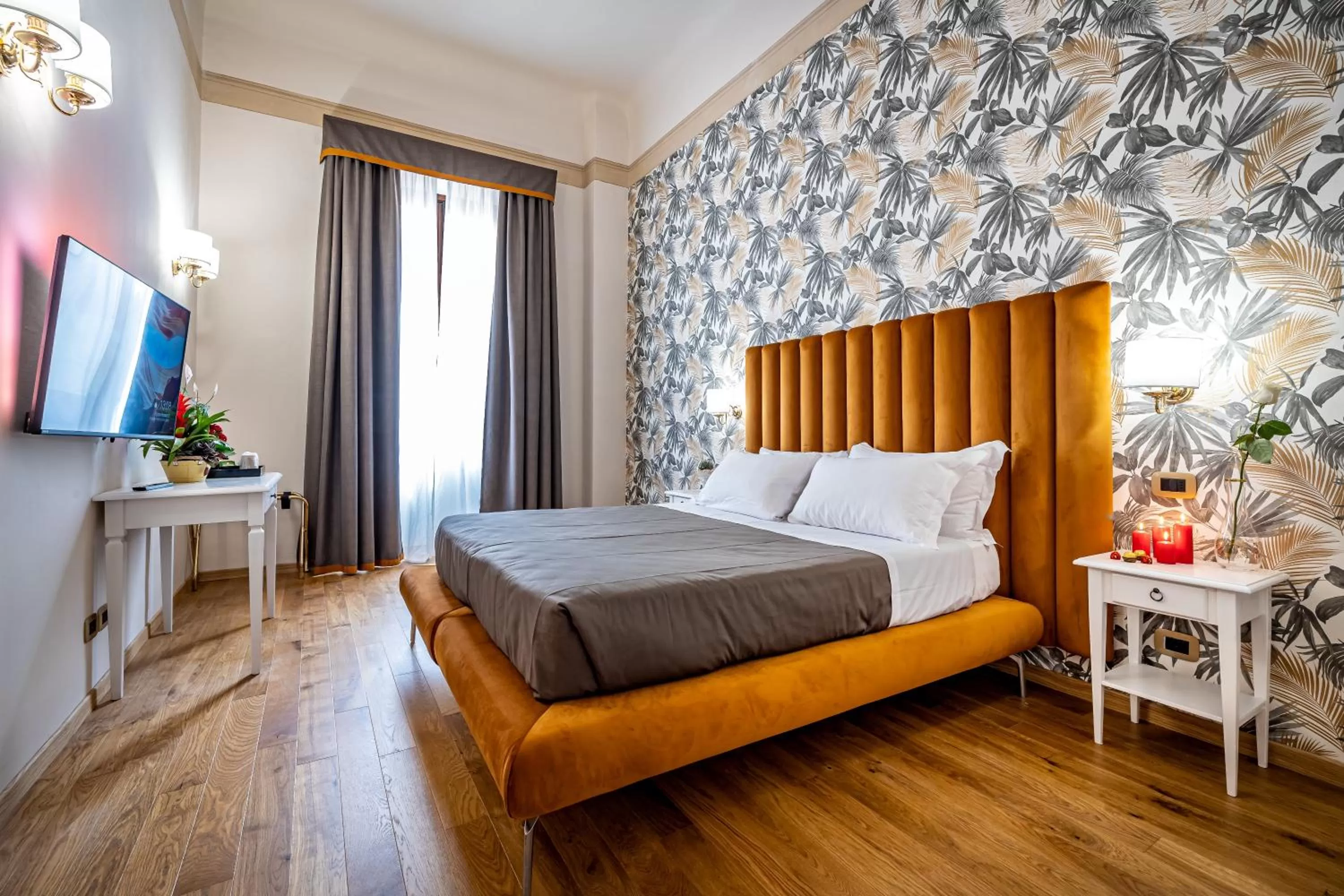 Photo of the whole room, Bed in Maison Pitti Florence