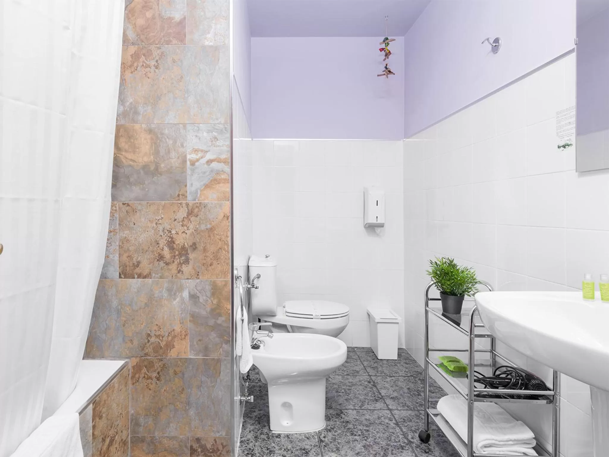 Bathroom in Hotel San Miguel