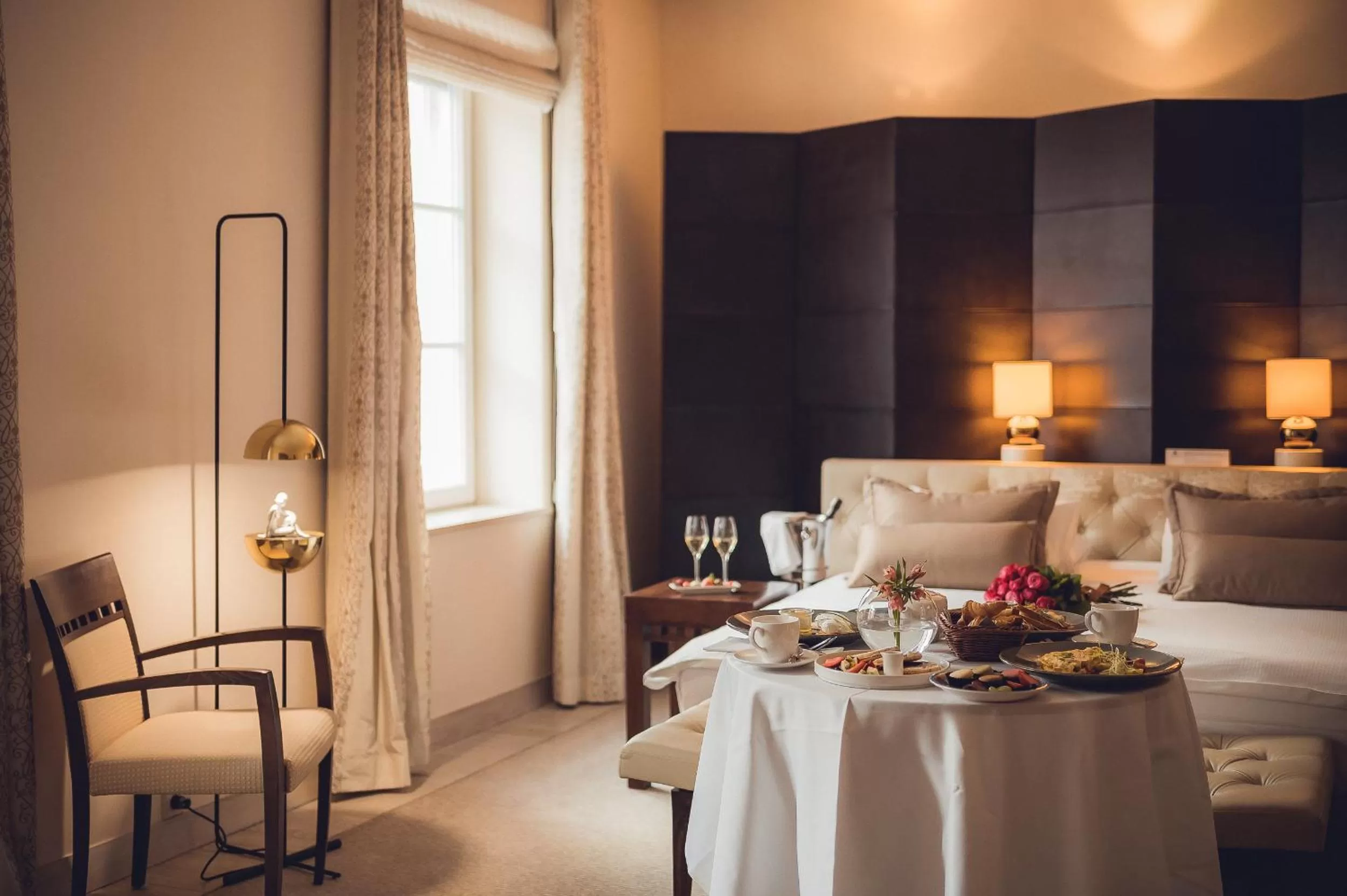 Bed in Mamaison Le Regina Boutique Hotel