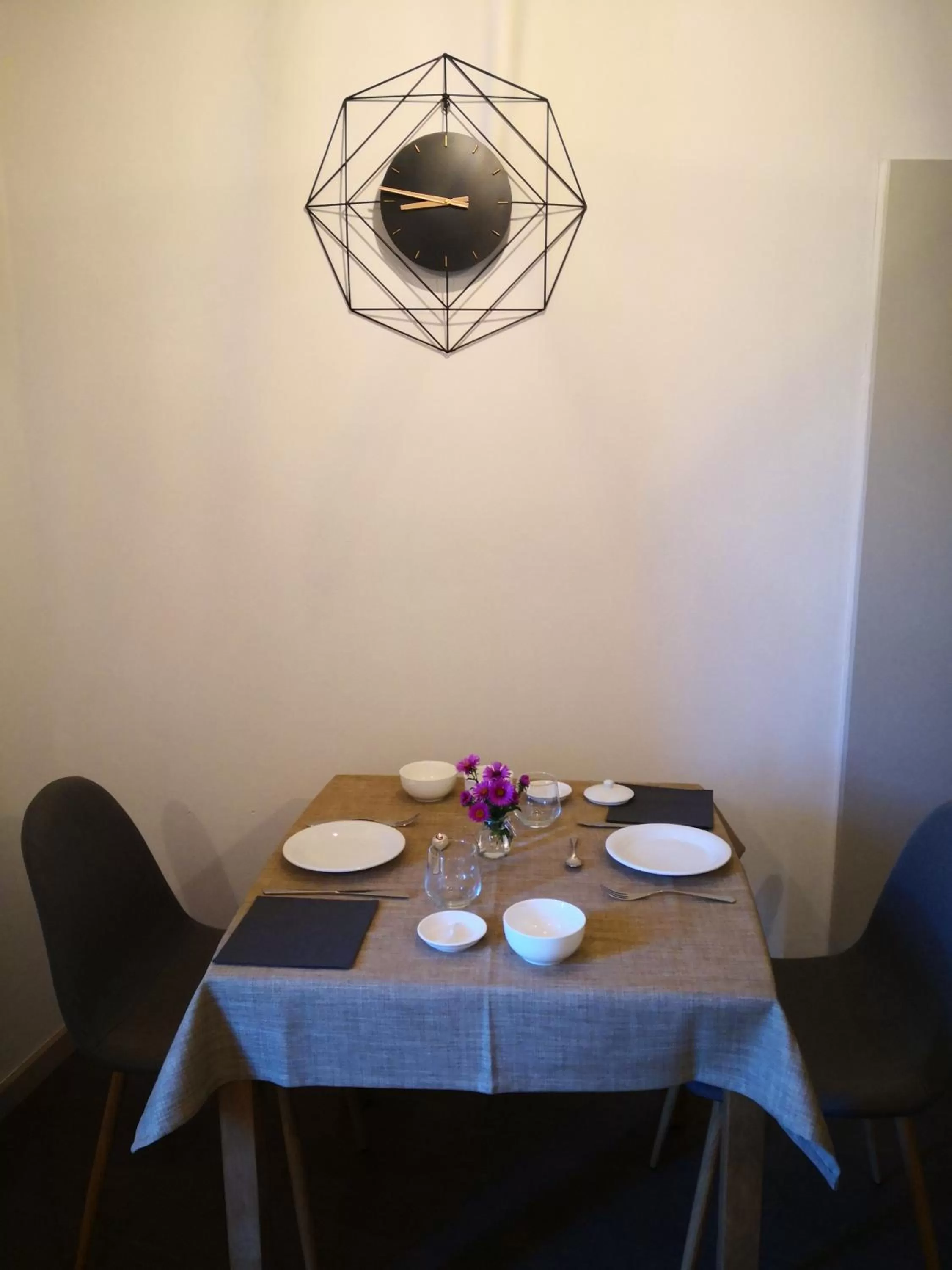 Breakfast, Dining Area in B&B BARISEI