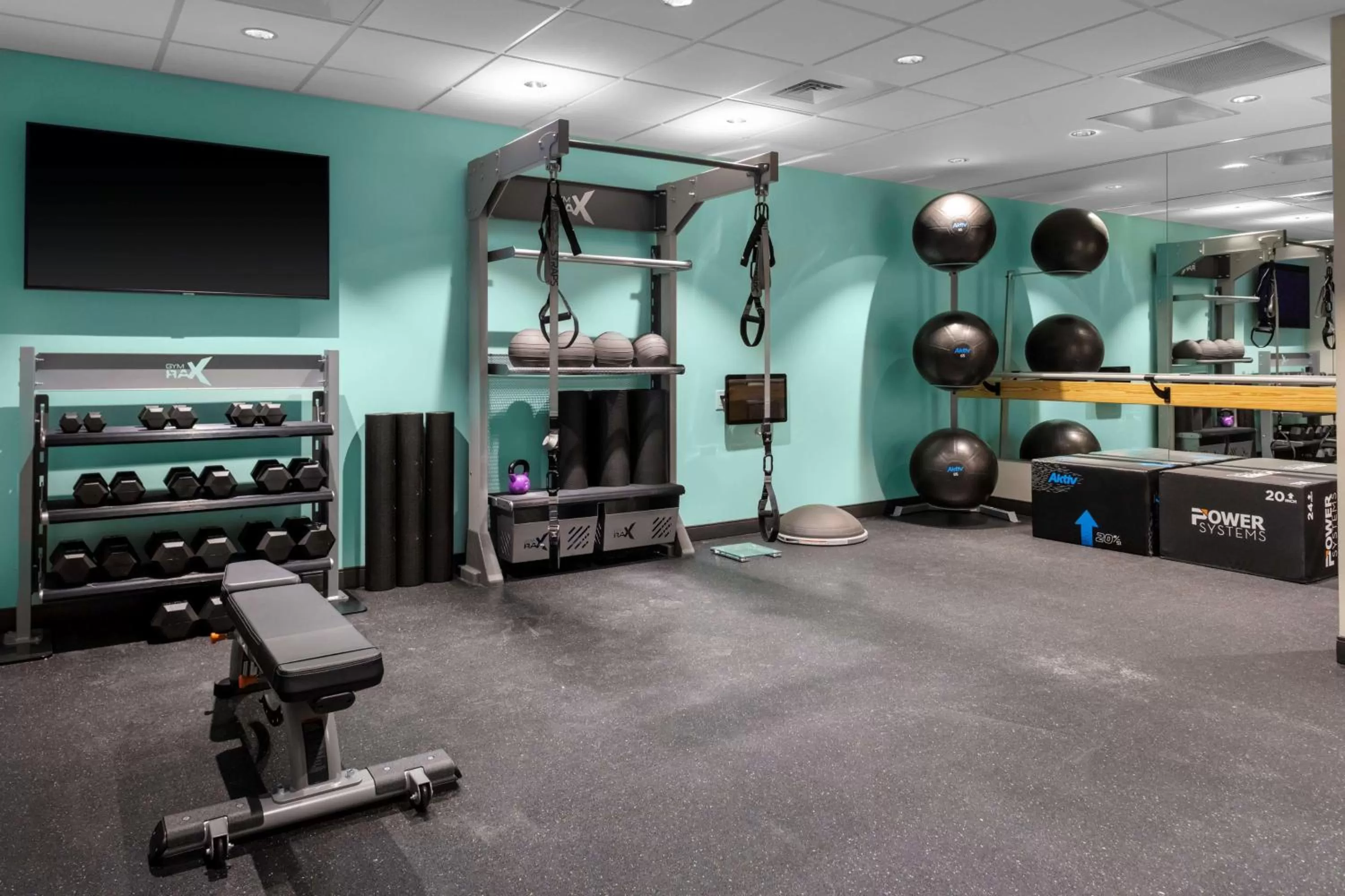 Fitness centre/facilities in Tru By Hilton Lynchburg, Va