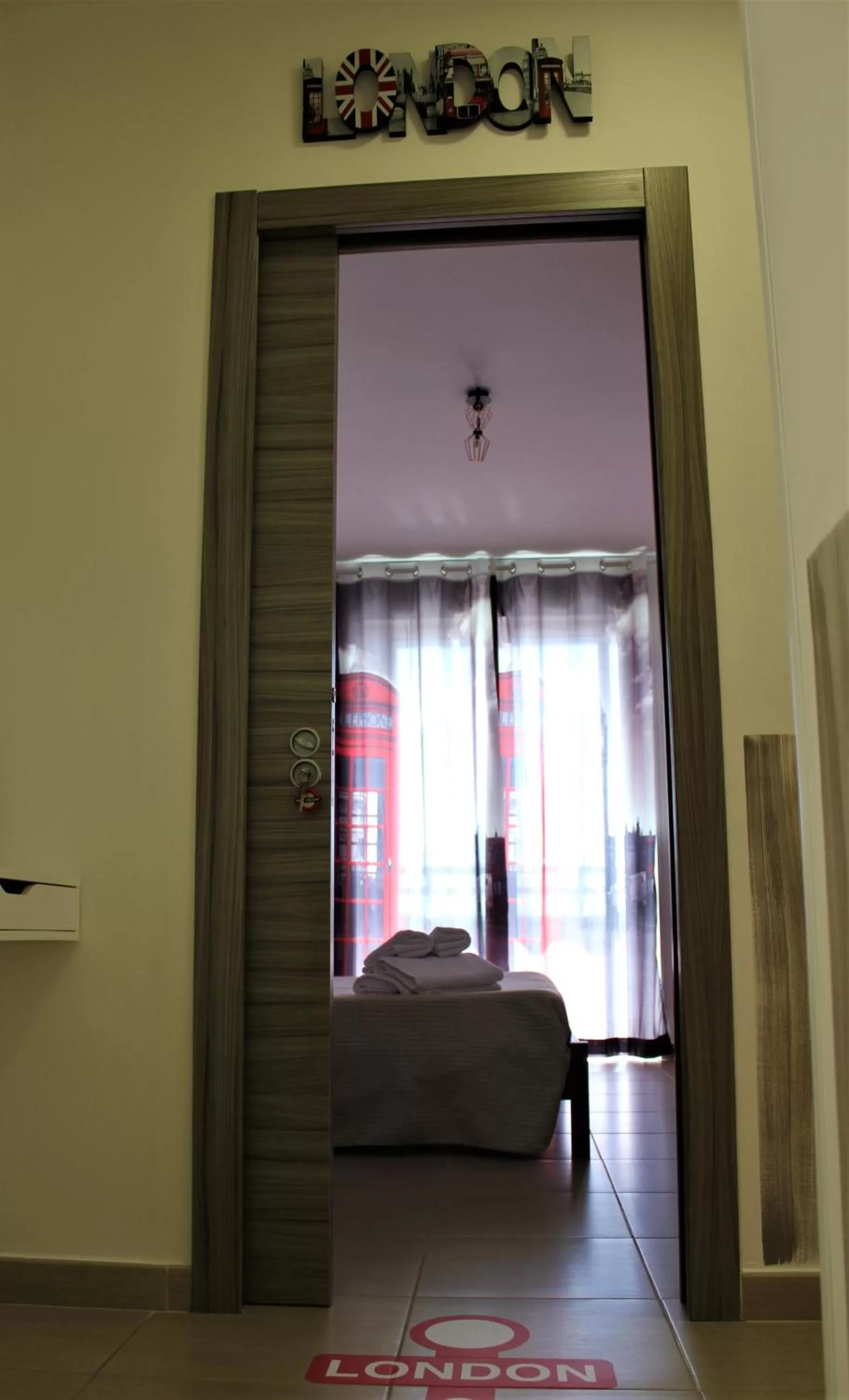 Bedroom, Seating Area in Coco'S Rooms