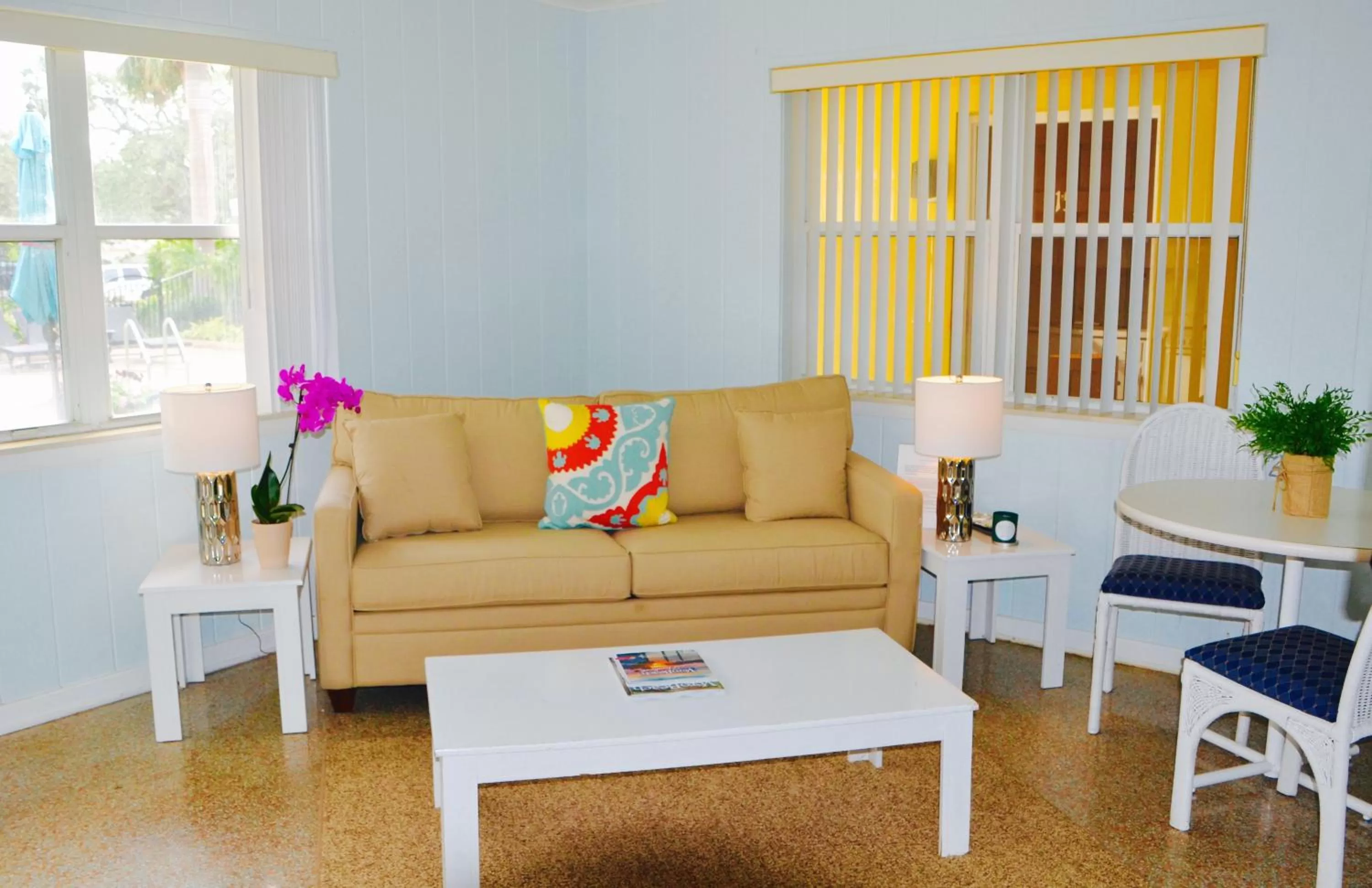 Living room, Seating Area in Sea Turtle Inn