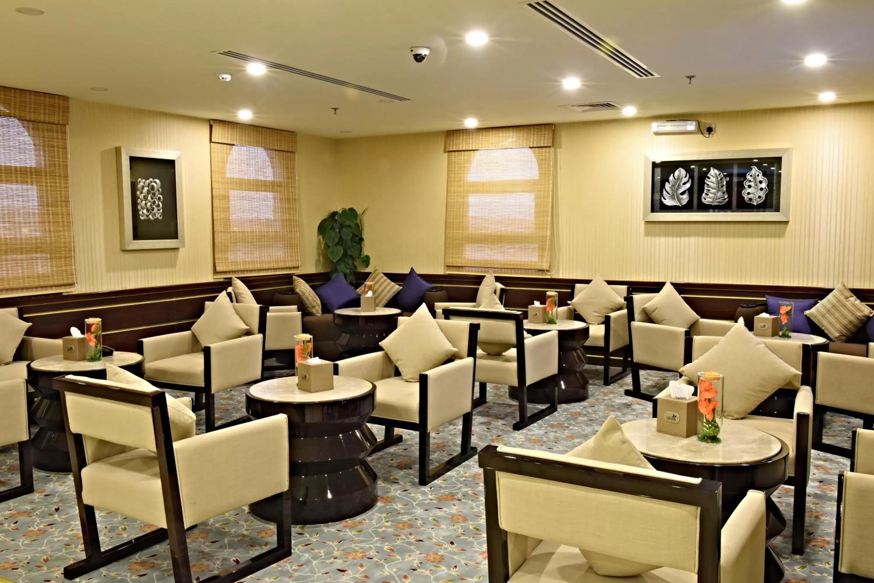 Lounge or bar in Garden Plaza Hotel