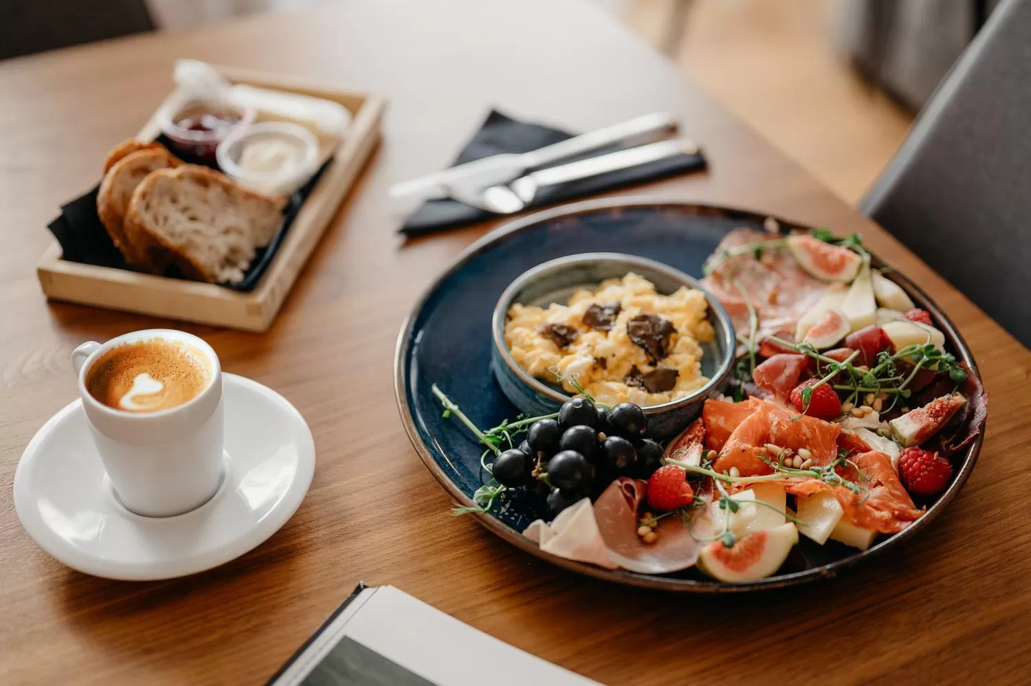 Food and drinks in EXCLUSIVE Aparthotel MARINA