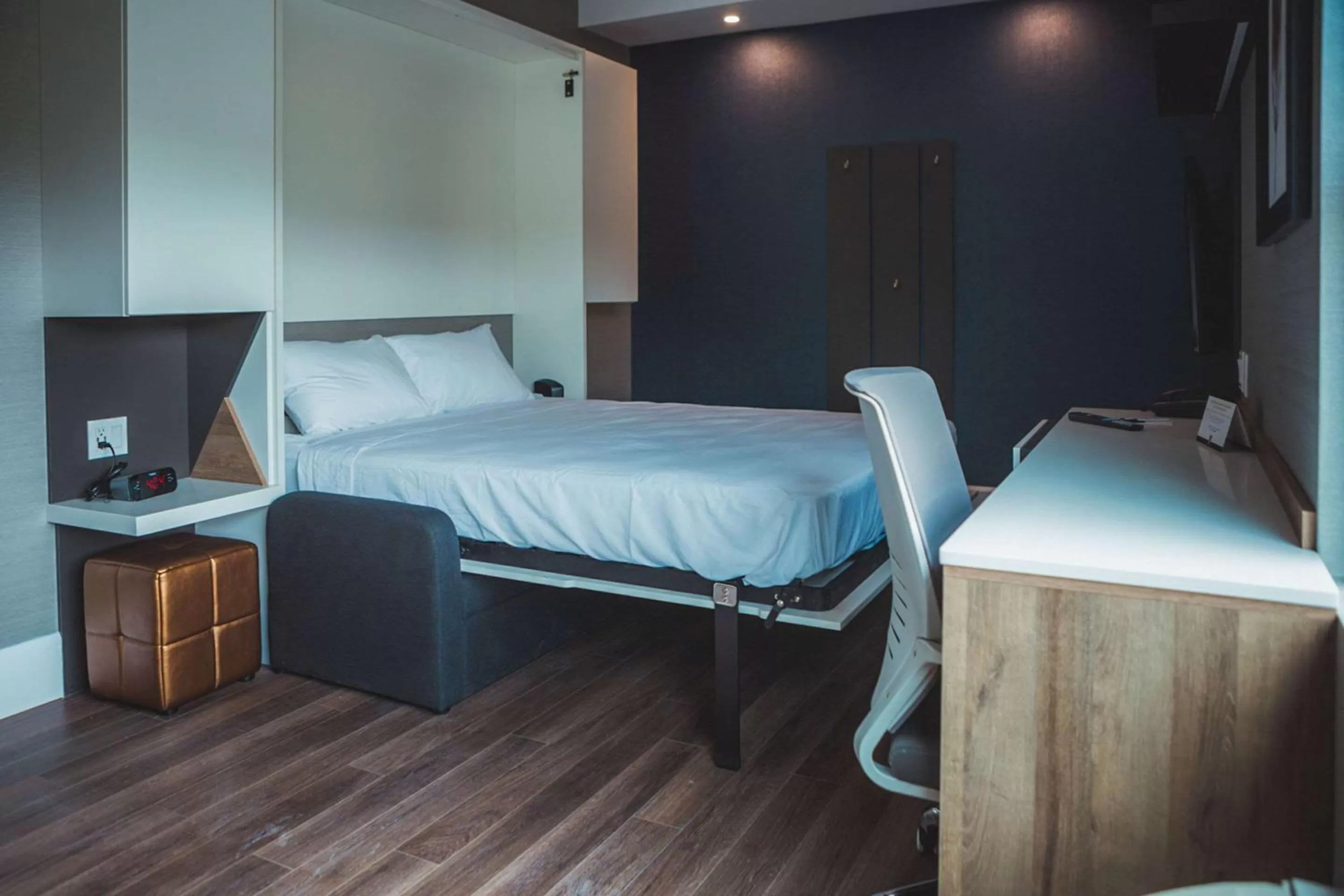 Photo of the whole room, Bed in Quality Hotel & Conference Centre