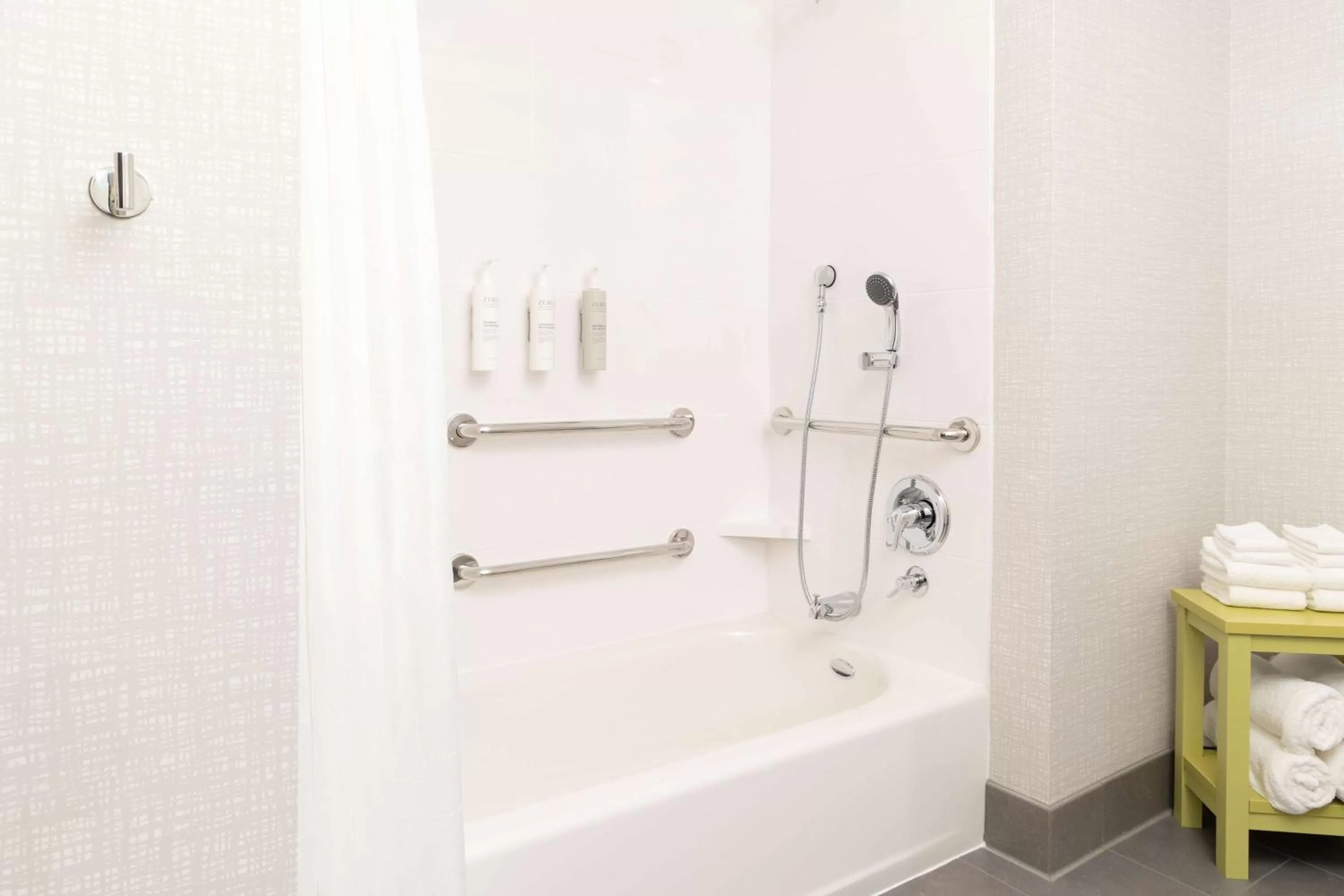 Bathroom in Hampton Inn & Suites Santa Rosa Sonoma Wine Country