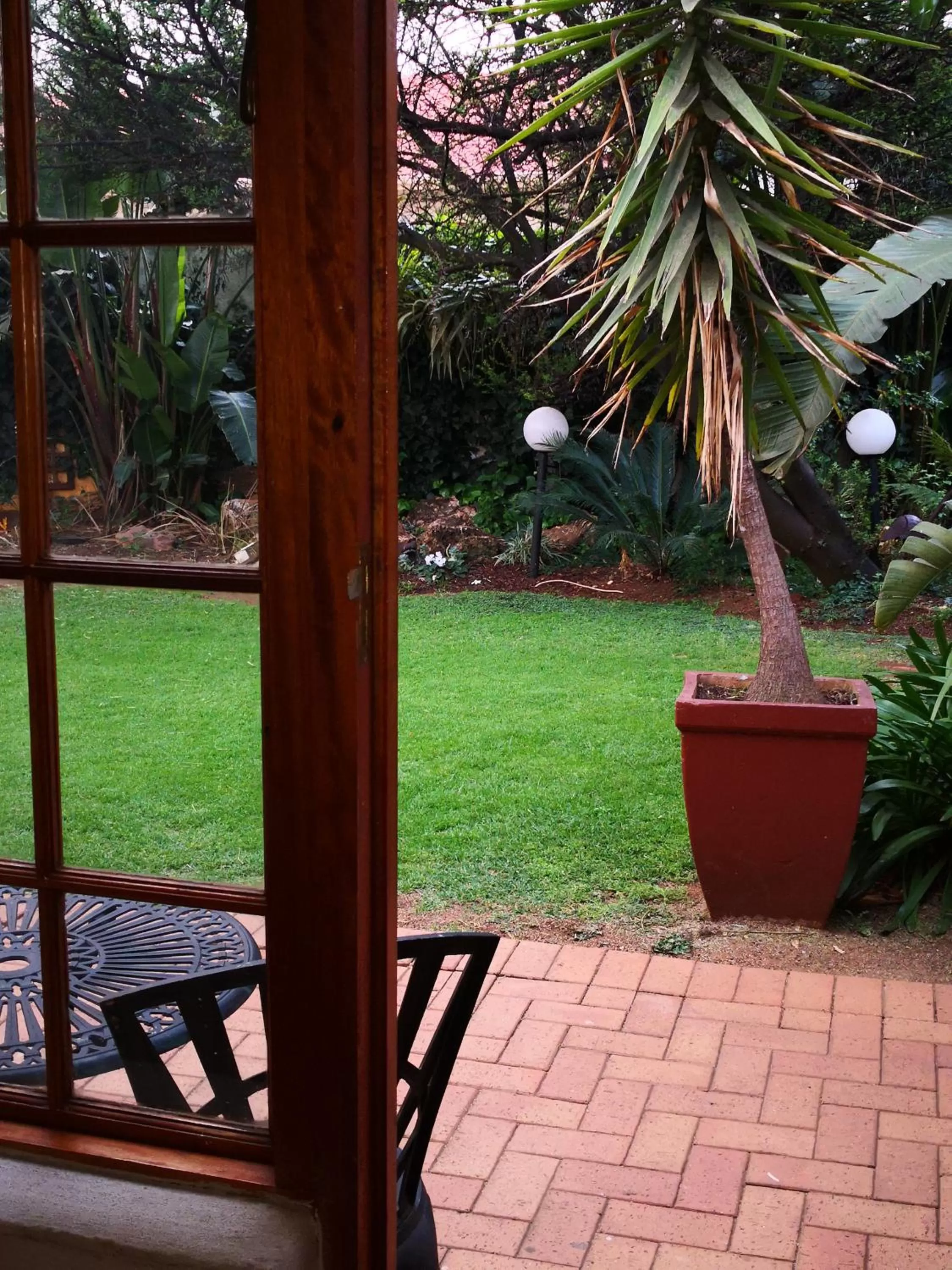 Garden view in 3 Brothers B&B