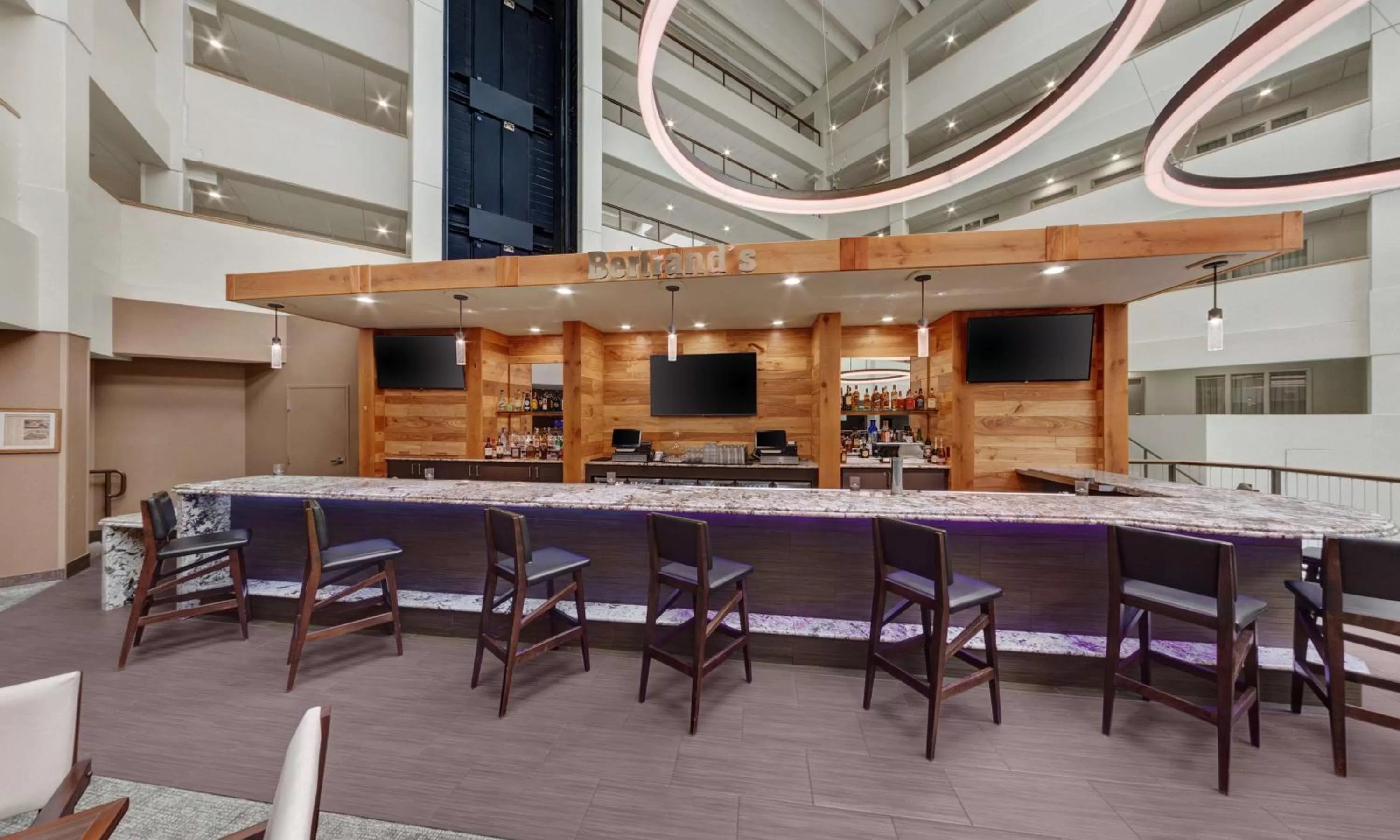 Lobby or reception in Embassy Suites by Hilton Milwaukee Brookfield