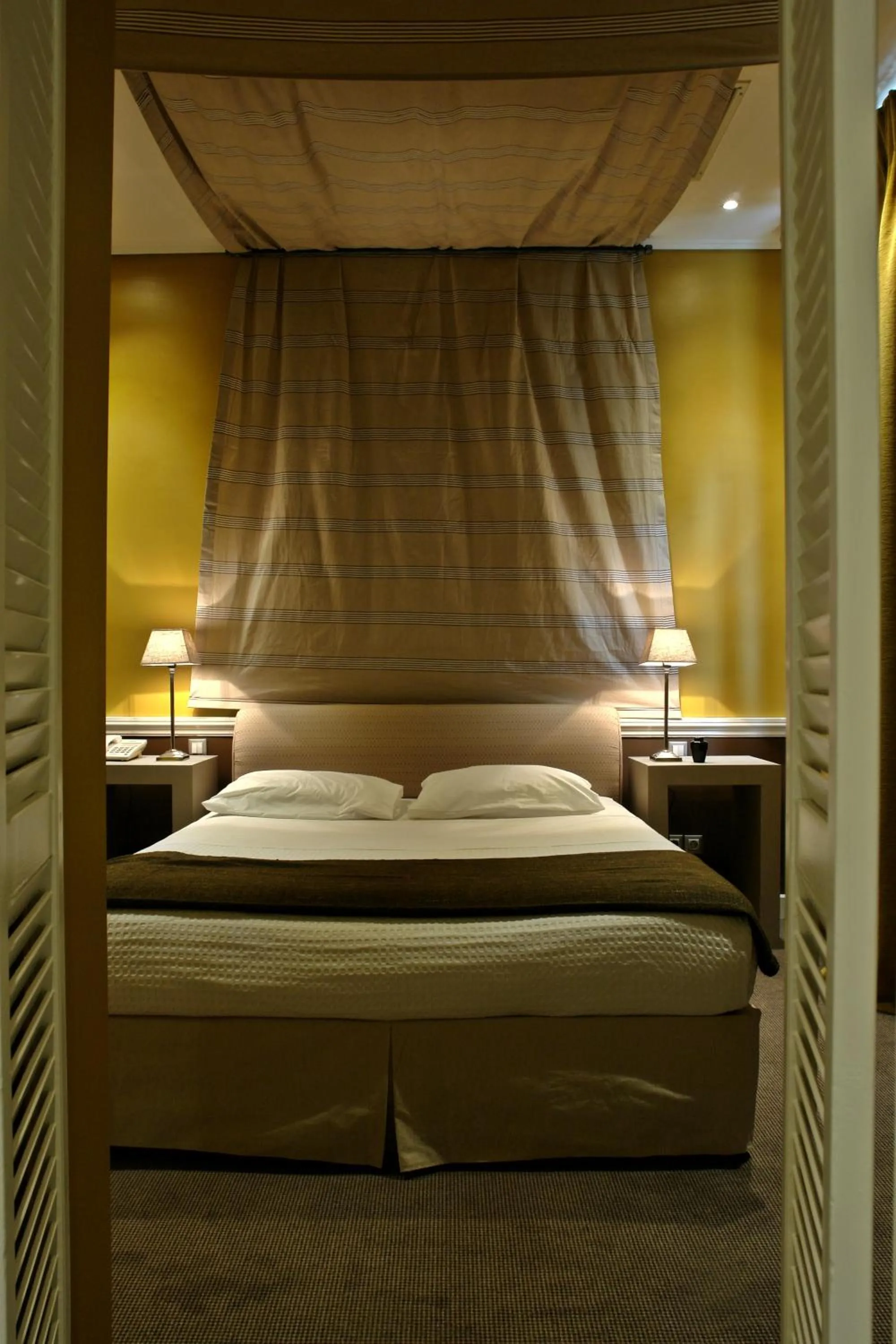 Bed in Semeli Hotel