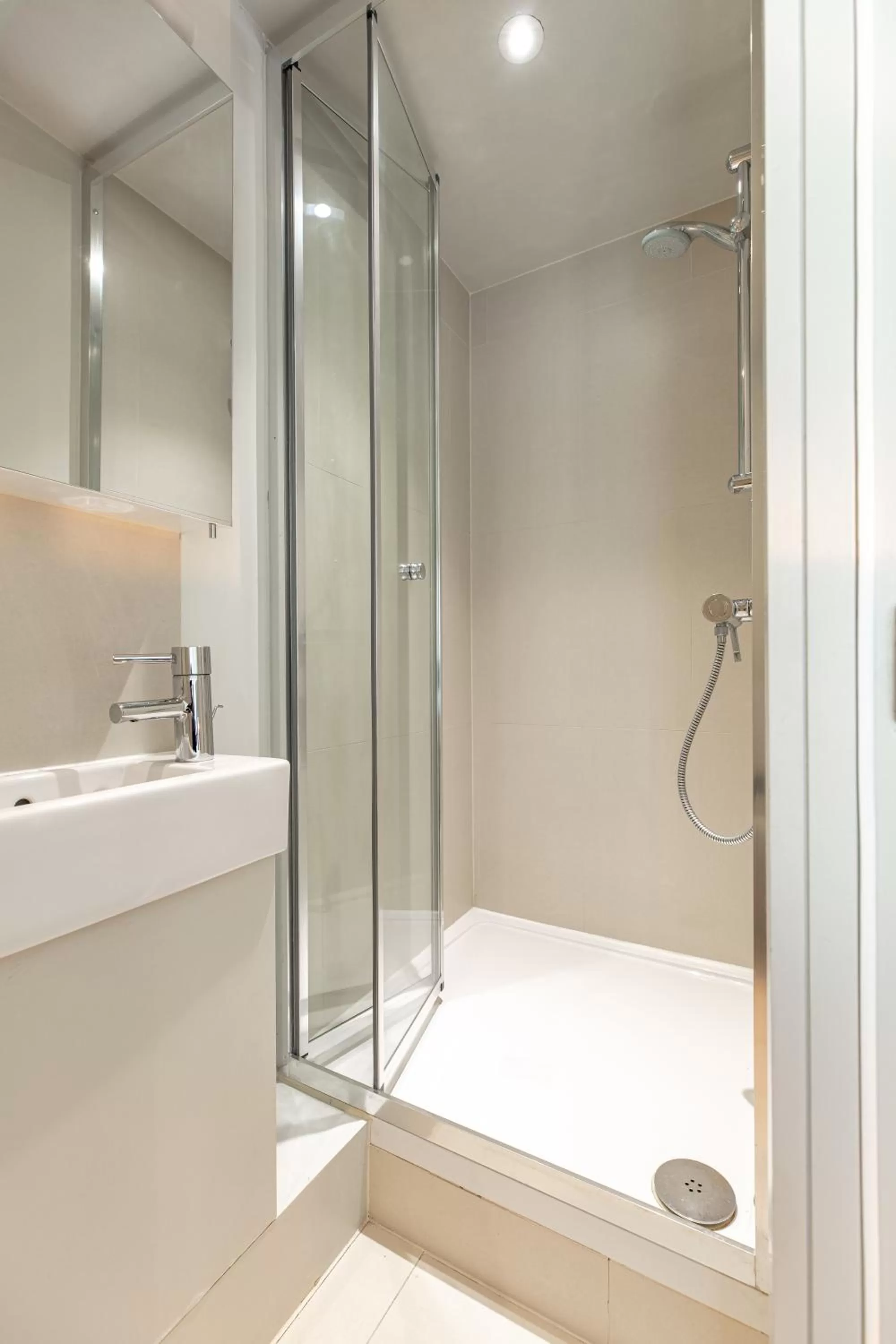 Bathroom in Holborn Apartments