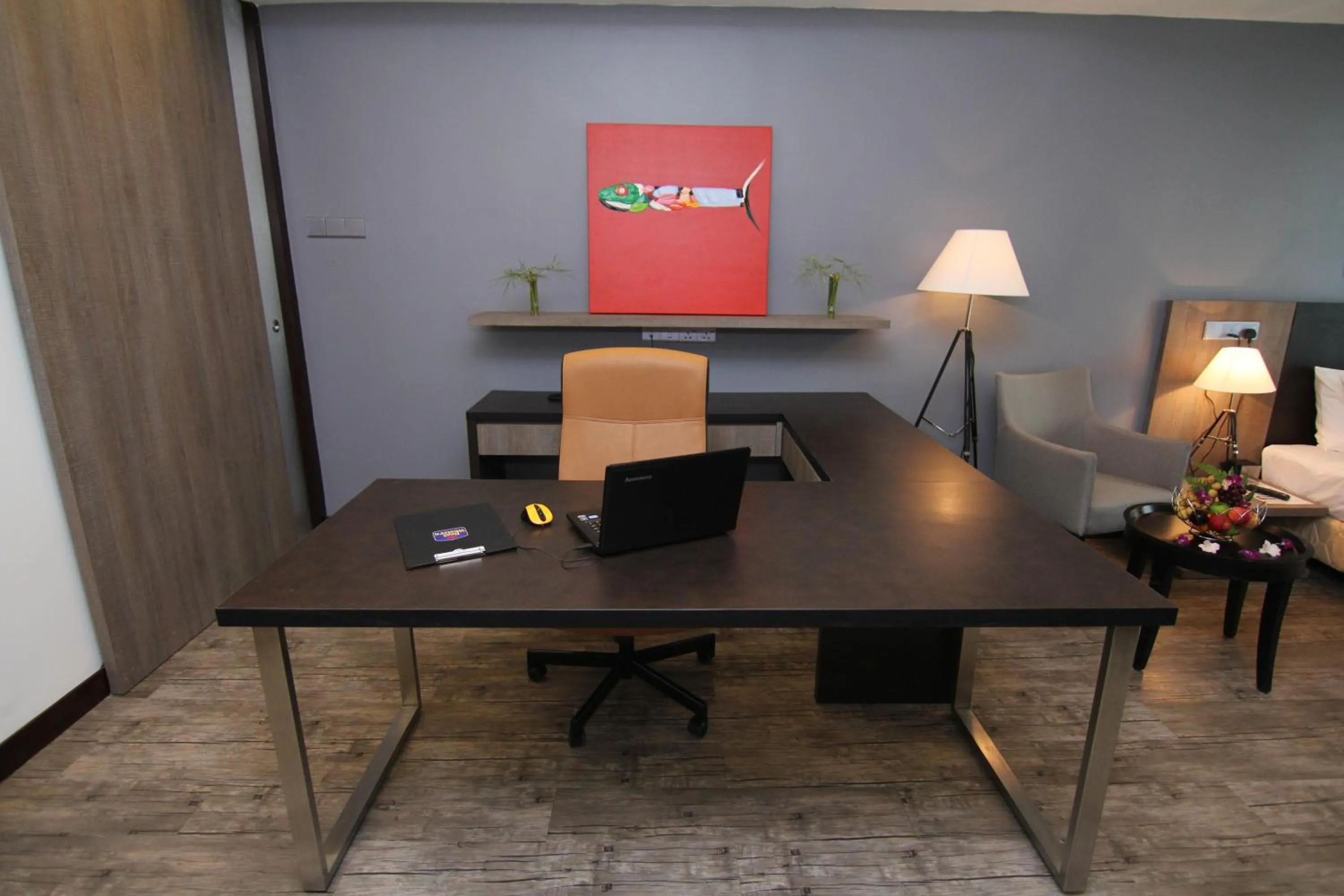 Seating area in Nexus Regency Suites & Hotel