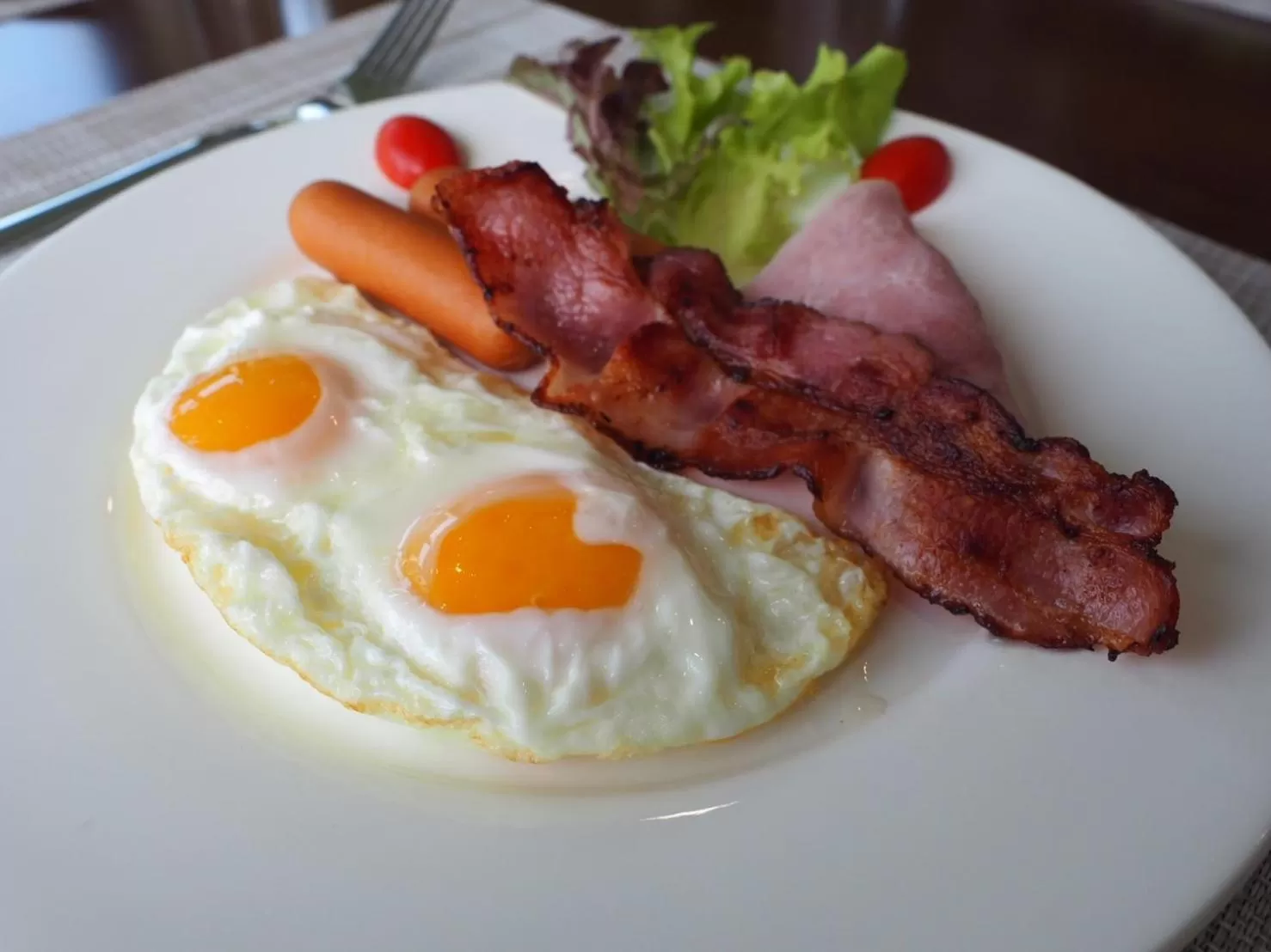 Restaurant/places to eat, Food in Viva Montane Hotel Pattaya