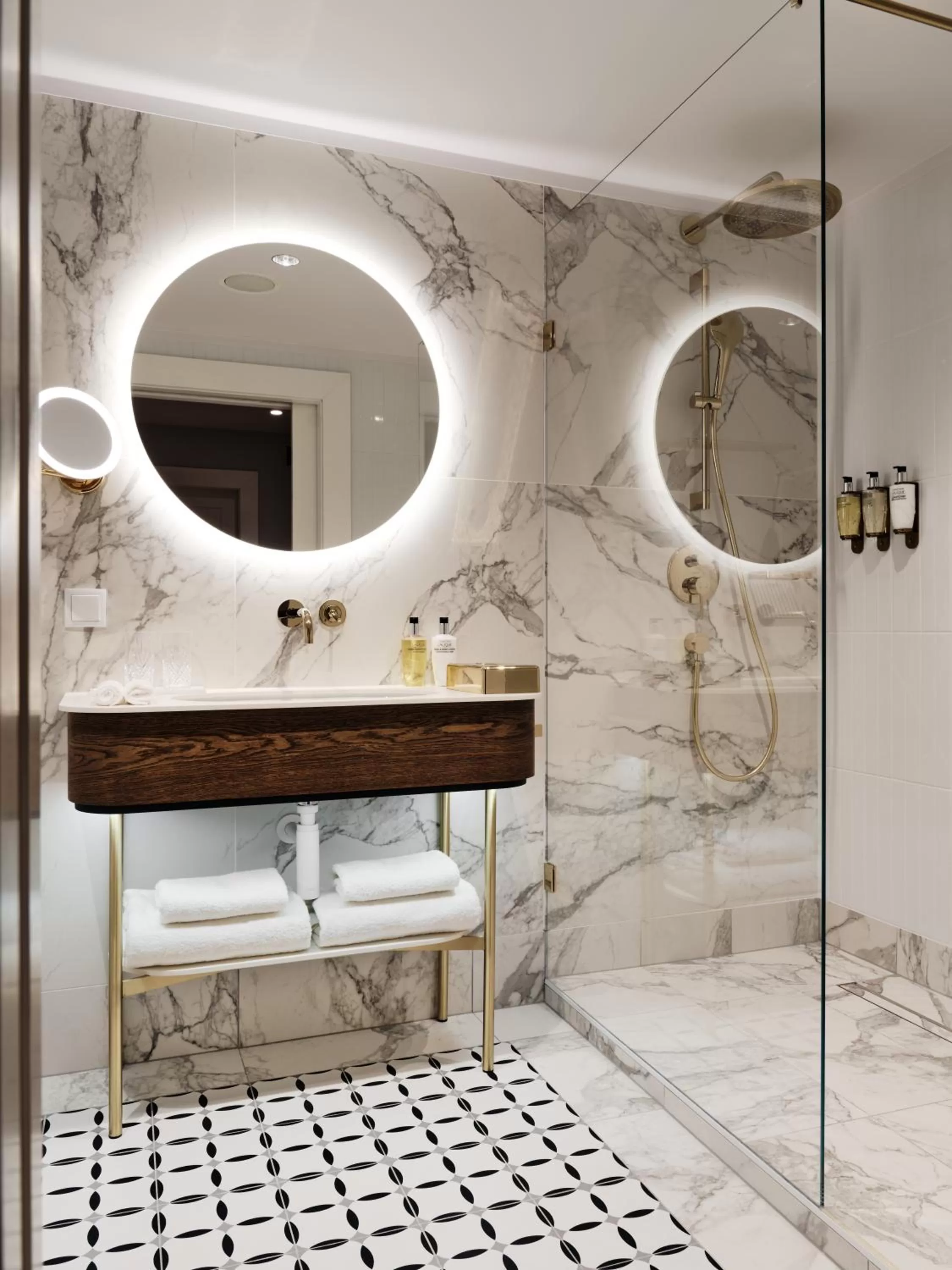 Bathroom in Hotel Altus Palace - Destigo Hotels