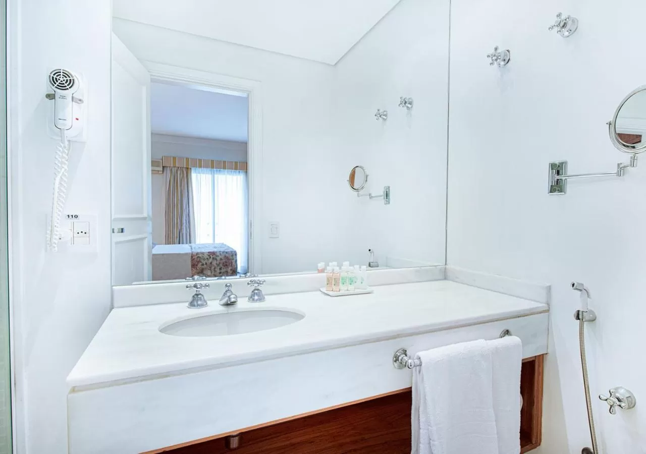 Bathroom in Hotel Nacional Inn Cambuí Campinas Residence