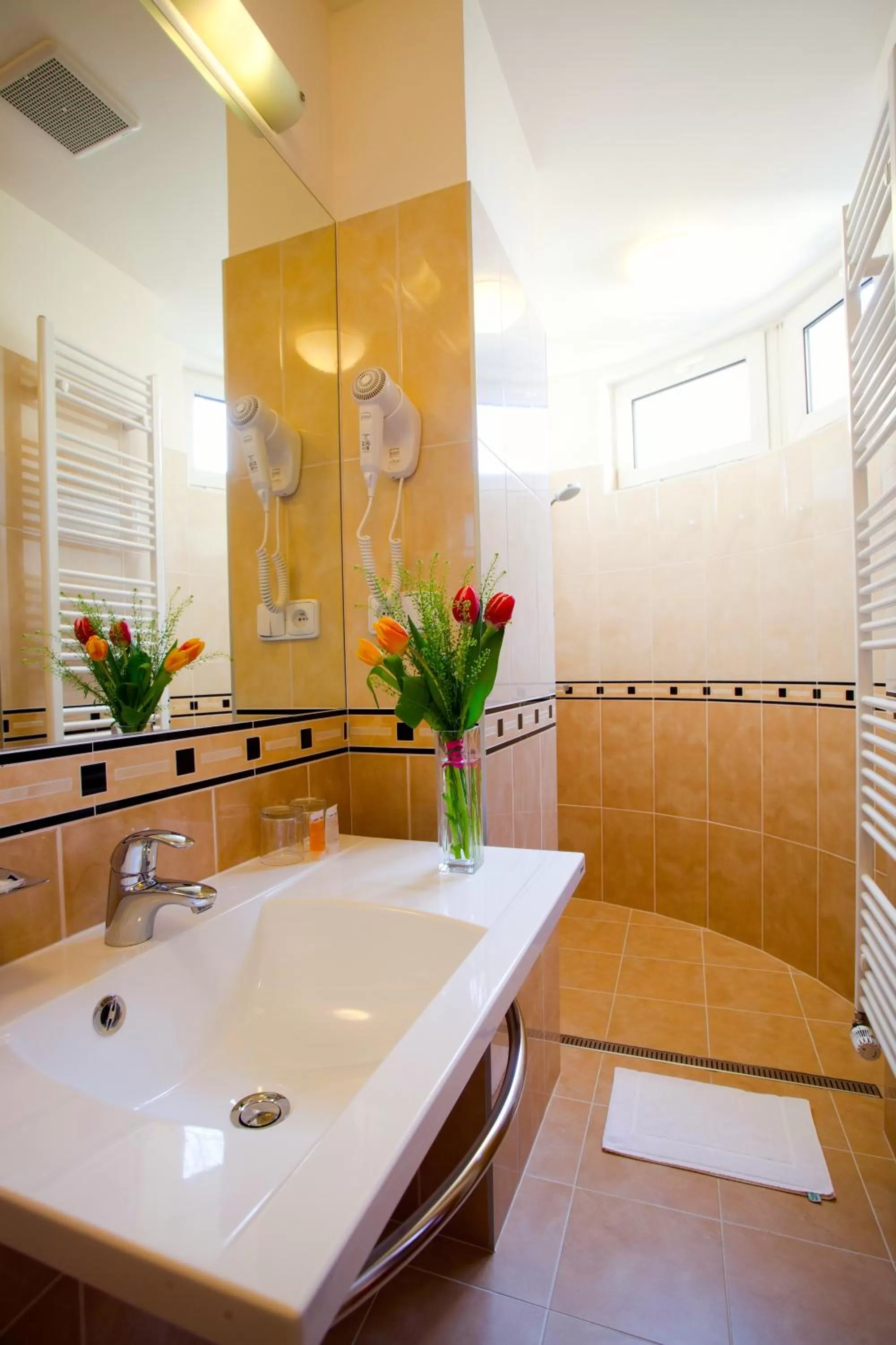 Bathroom in Anna Hotel