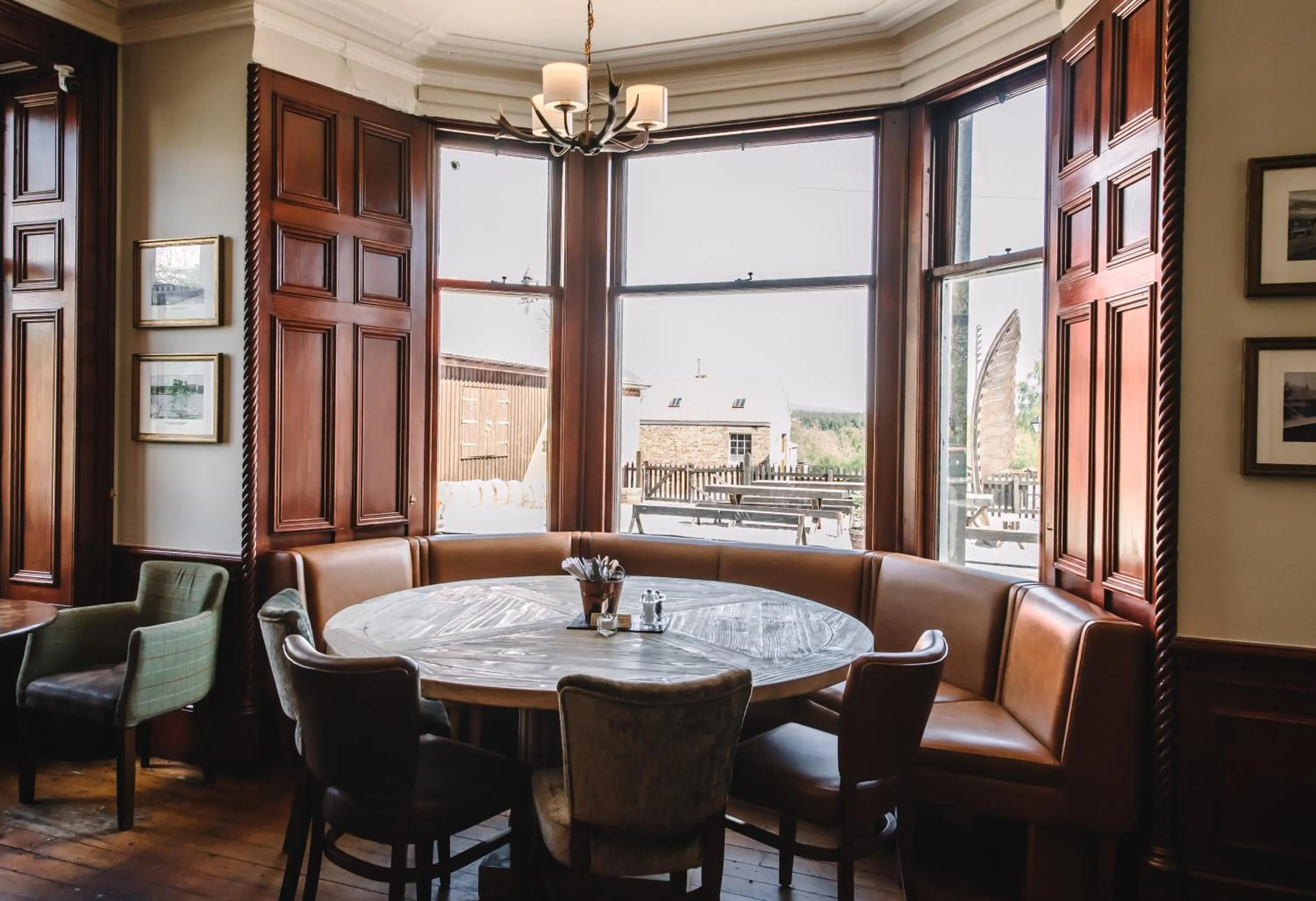 Lounge or bar in Boat Country Inn and Restaurant