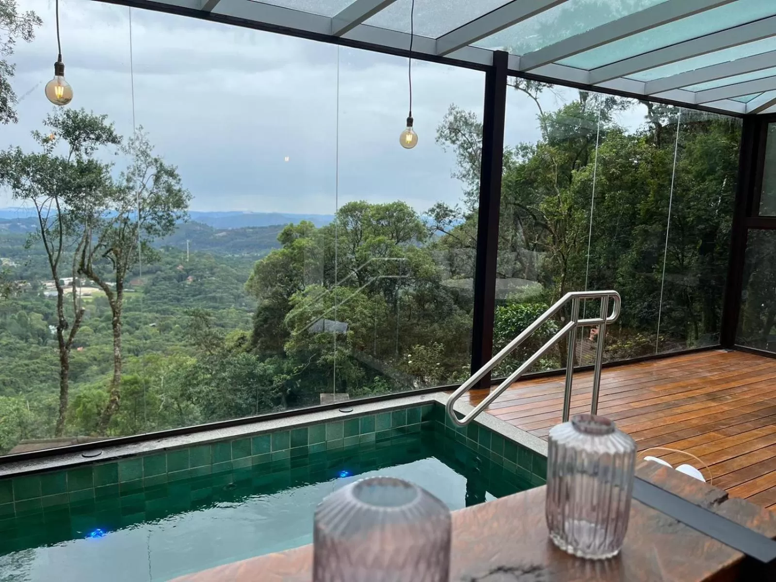 Swimming pool in Kuriuwa Hotel