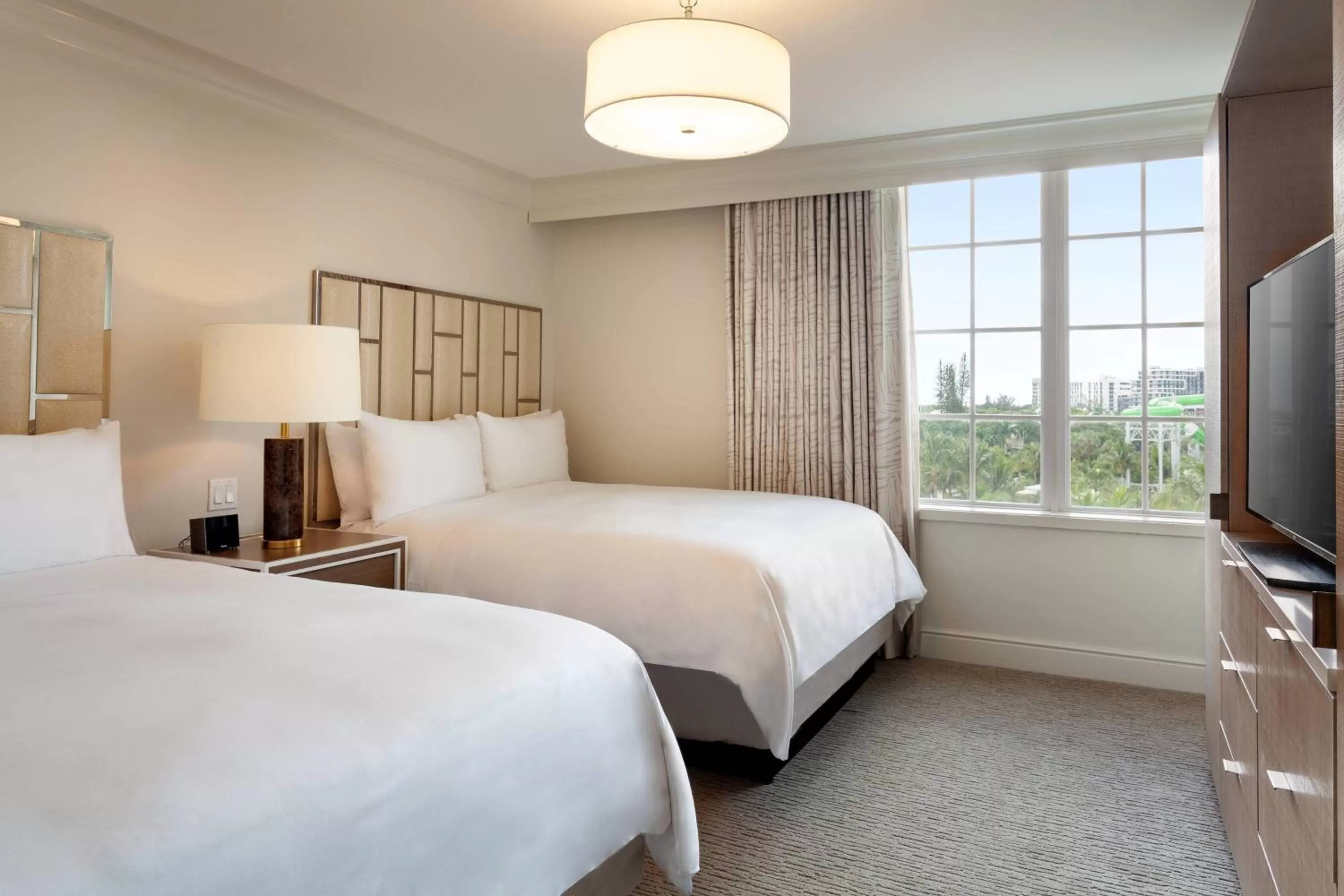 Bedroom, Bed in JW Marriott Miami Turnberry Resort & Spa