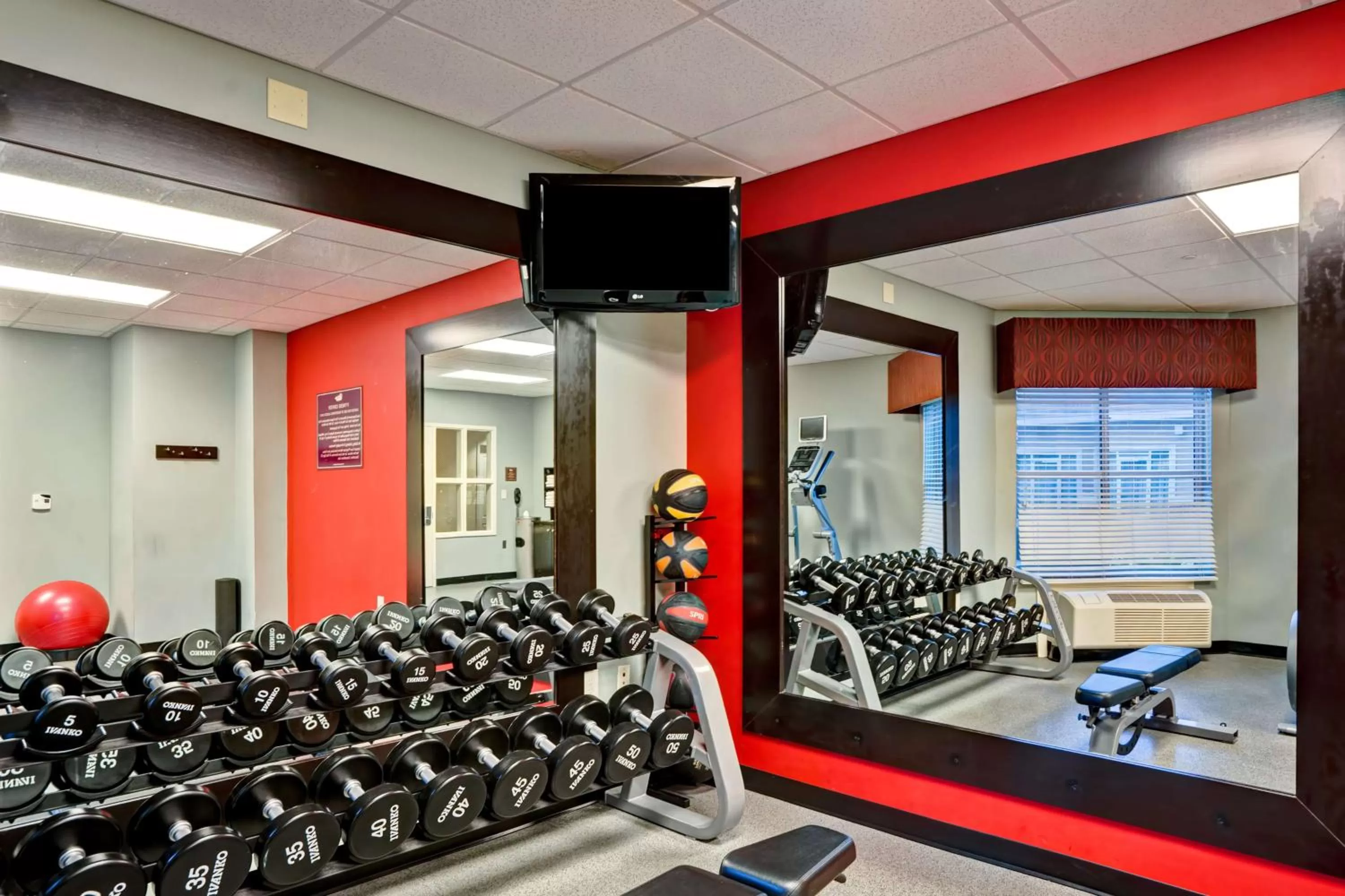 Fitness centre/facilities in Homewood Suites by Hilton Bel Air