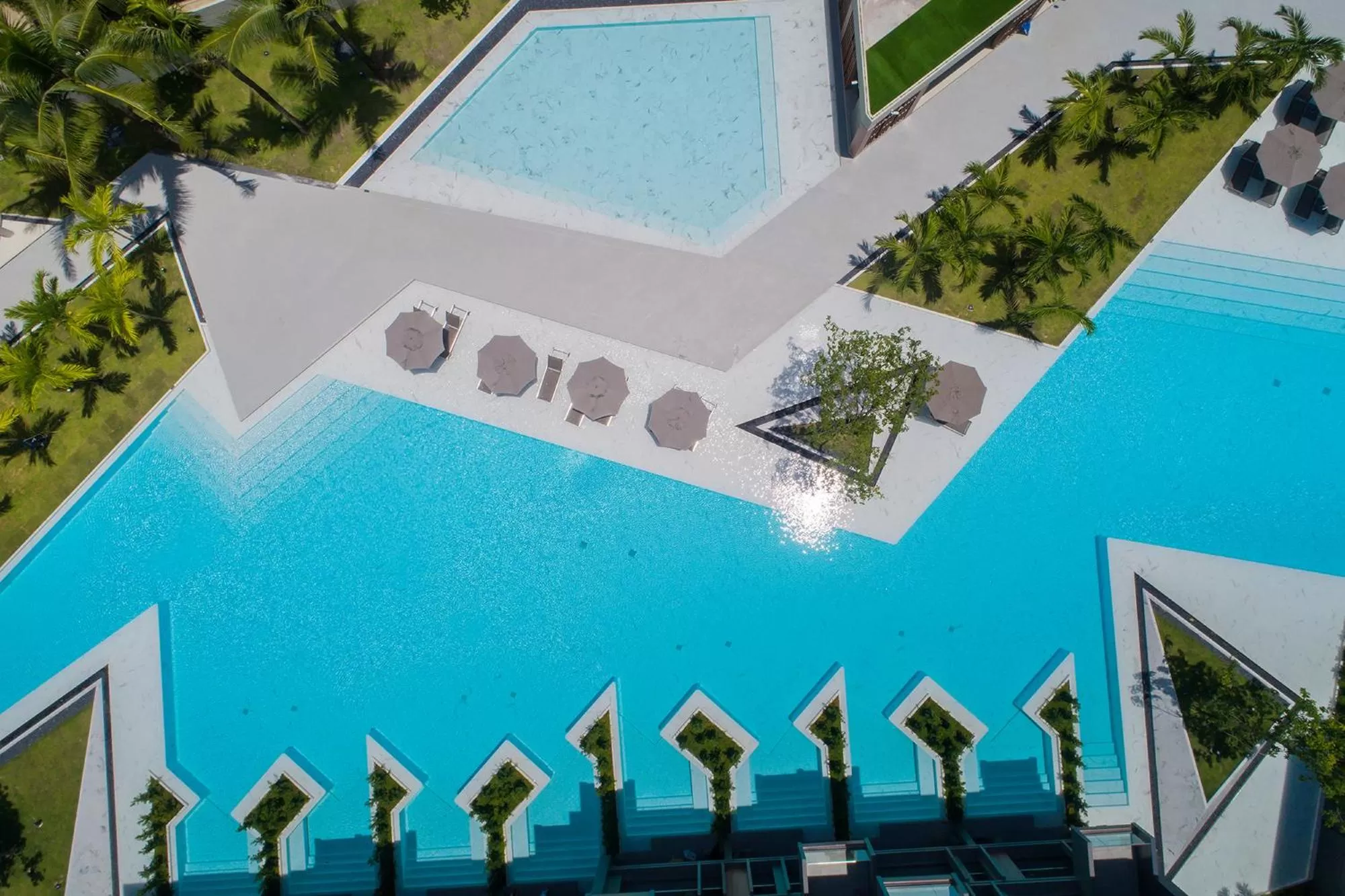 Swimming pool in La Vela Khao Lak - SHA Extra Plus