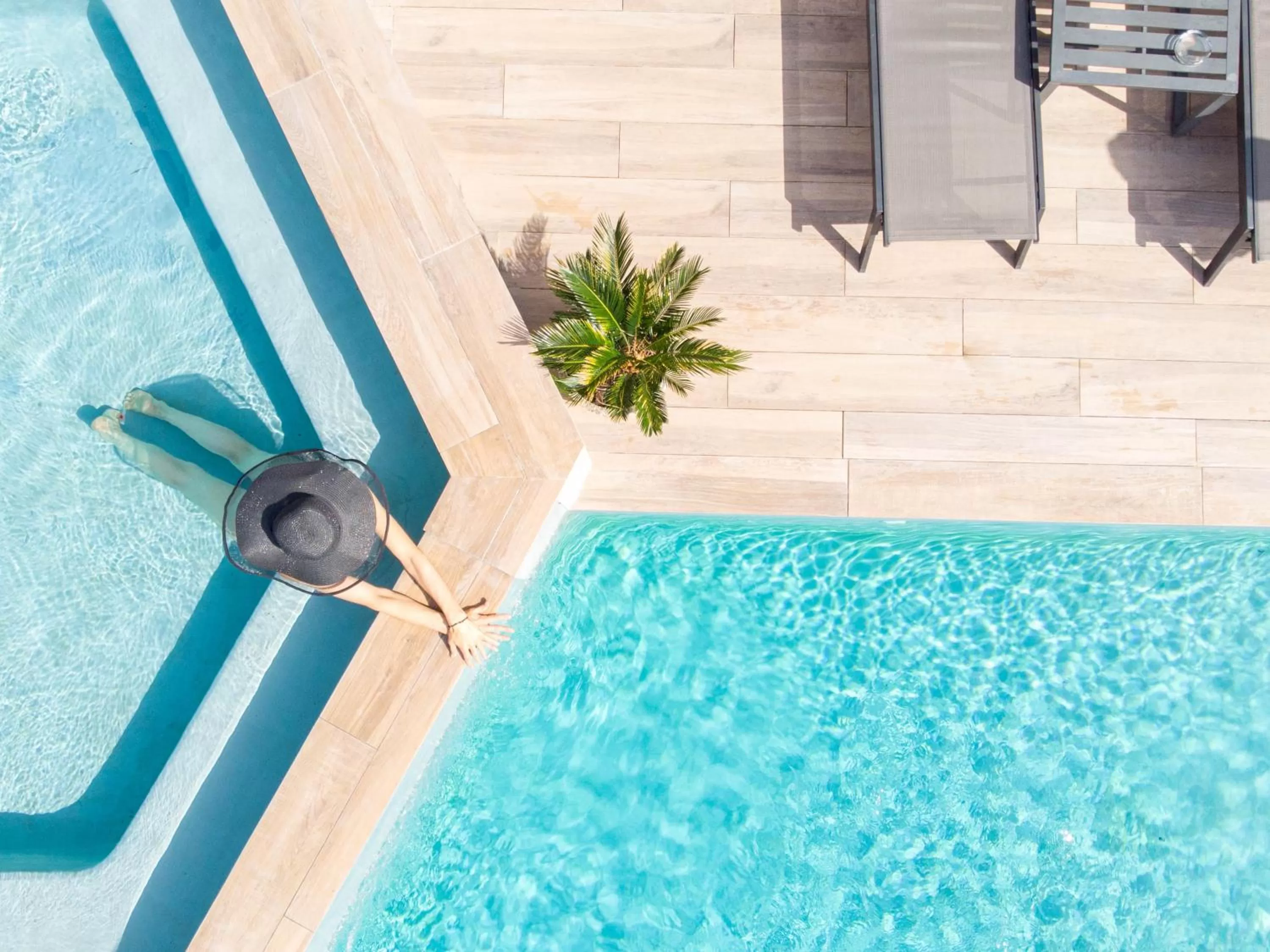 Pool view in Le Confidentiel Hôtel & SPA