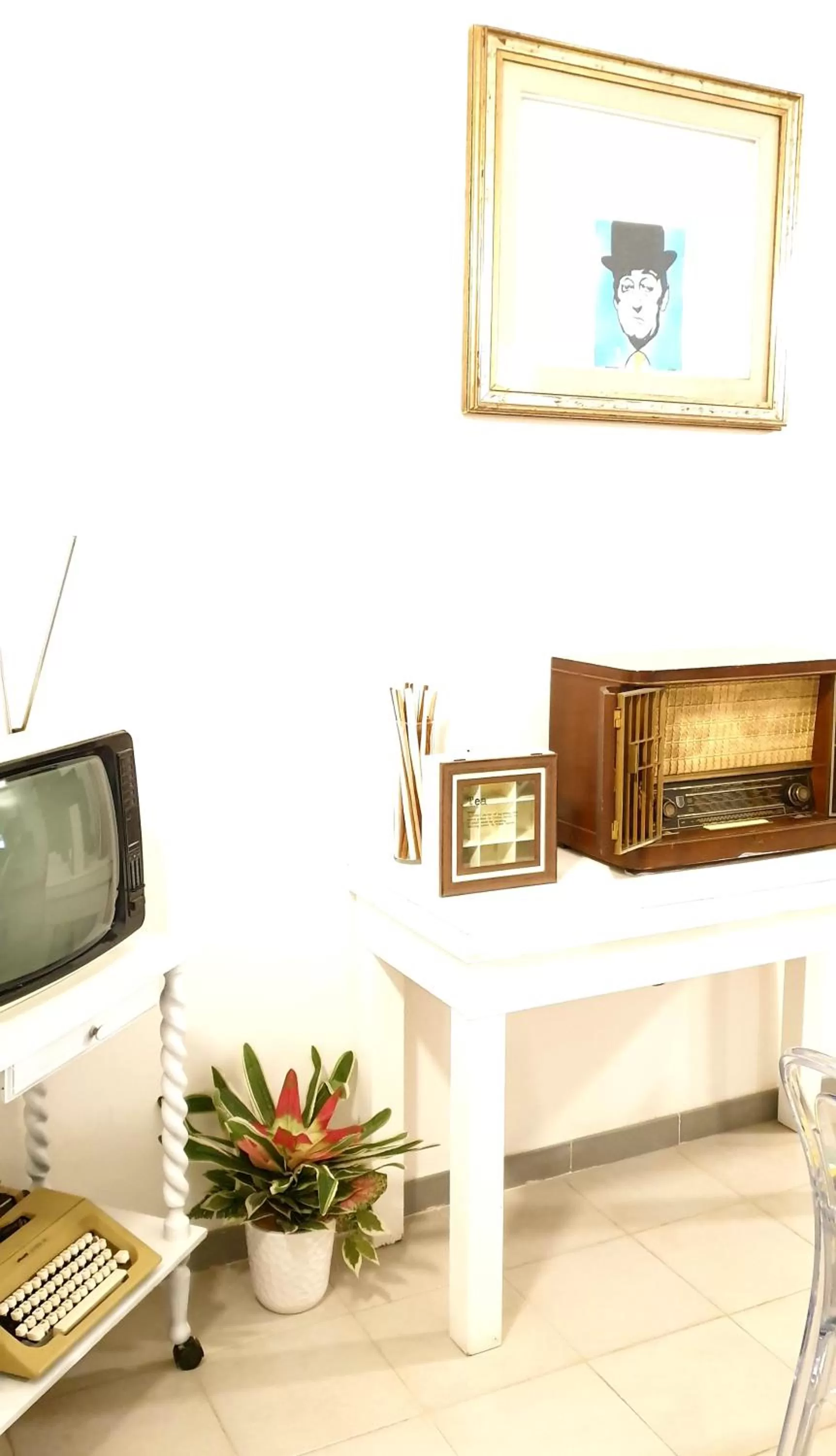 TV/Entertainment Center in B&B Napoli Città