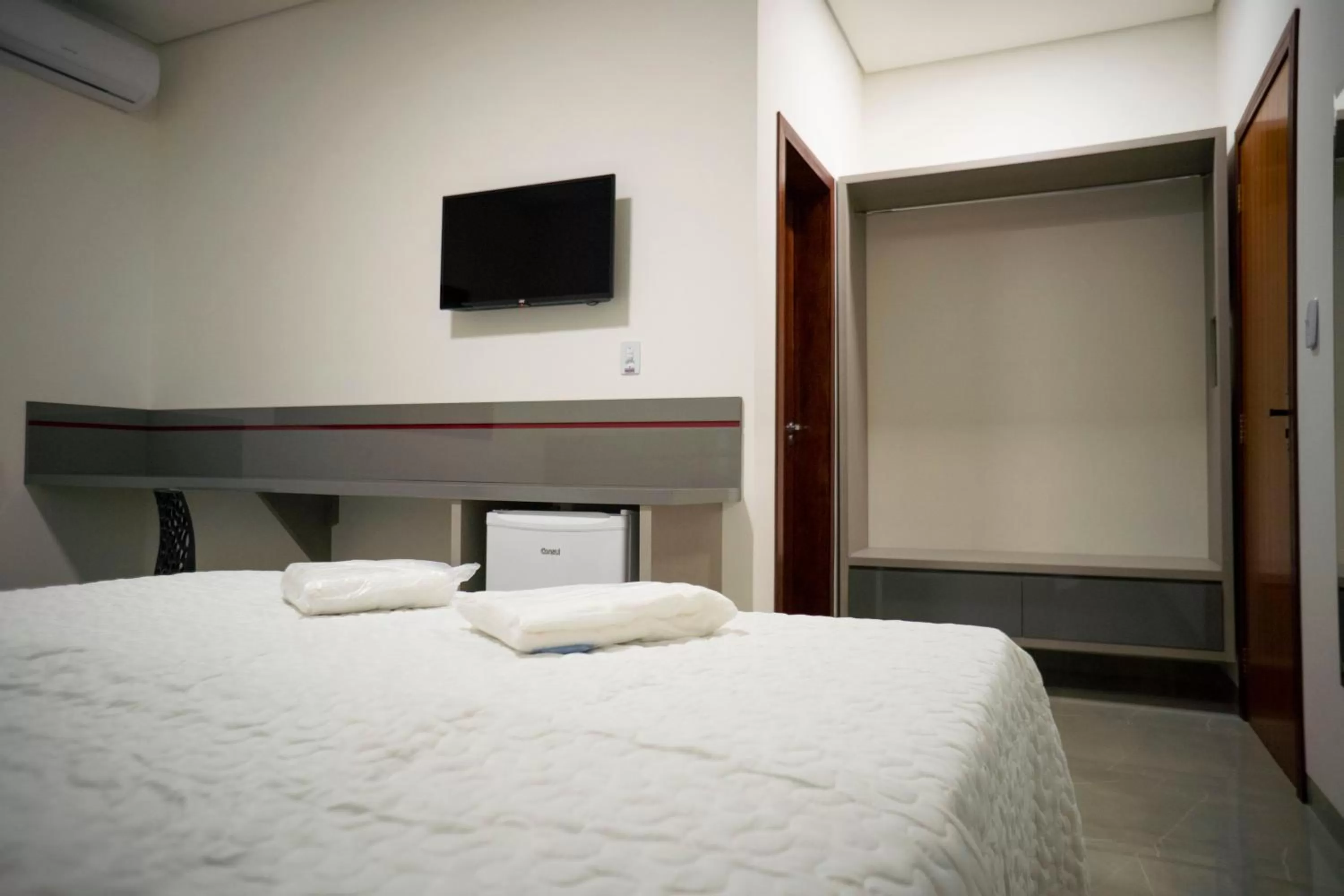 Bed in Villa Vaz Hotel