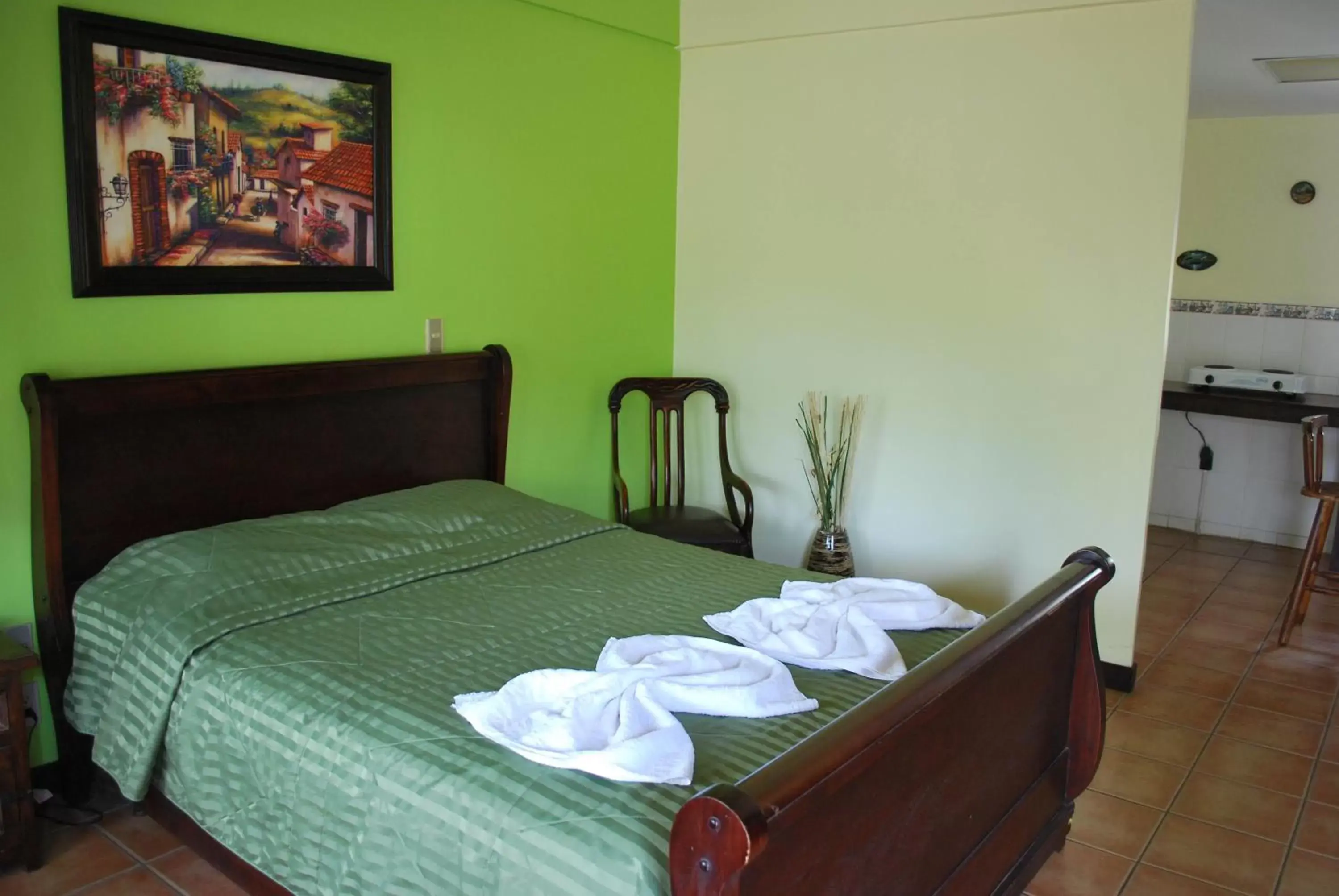 Deluxe Double Room - single occupancy in Dos Palmas Studio Apartments Deluxe Double Room - single occupancy in Dos Palmas Studio Apartments