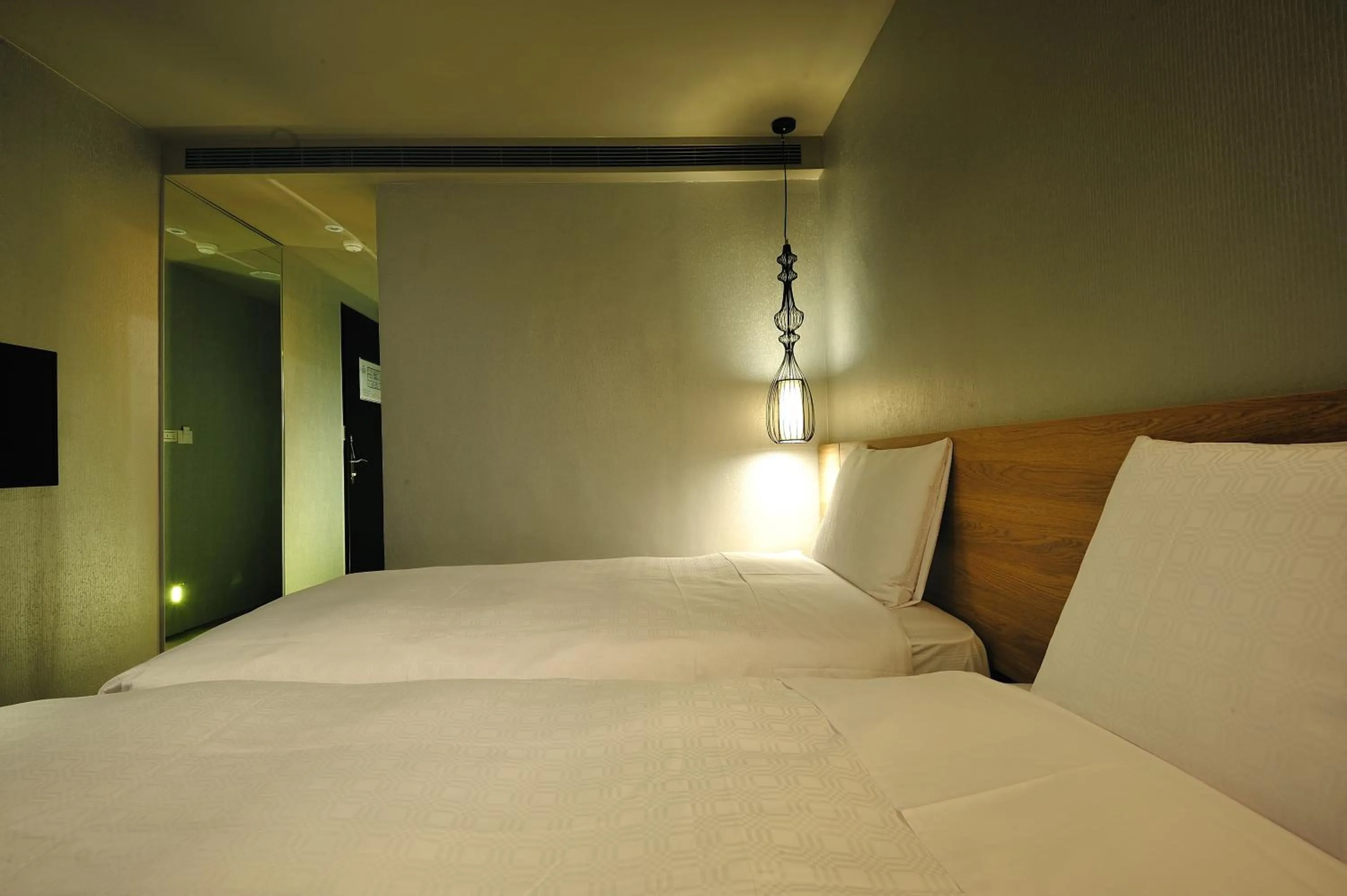 Bed in Forward Suites II