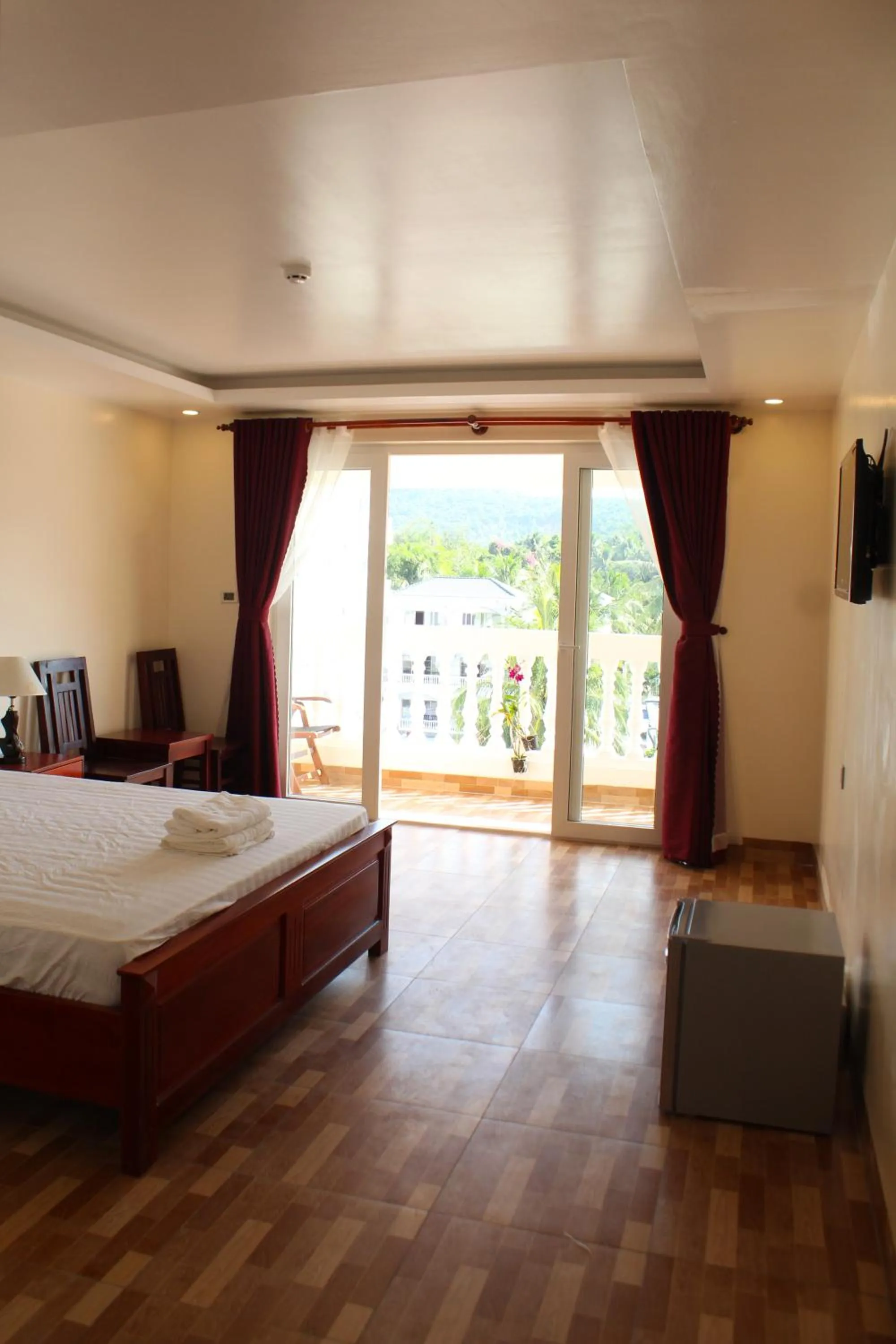 View (from property/room), Bed in Phuong Binh House