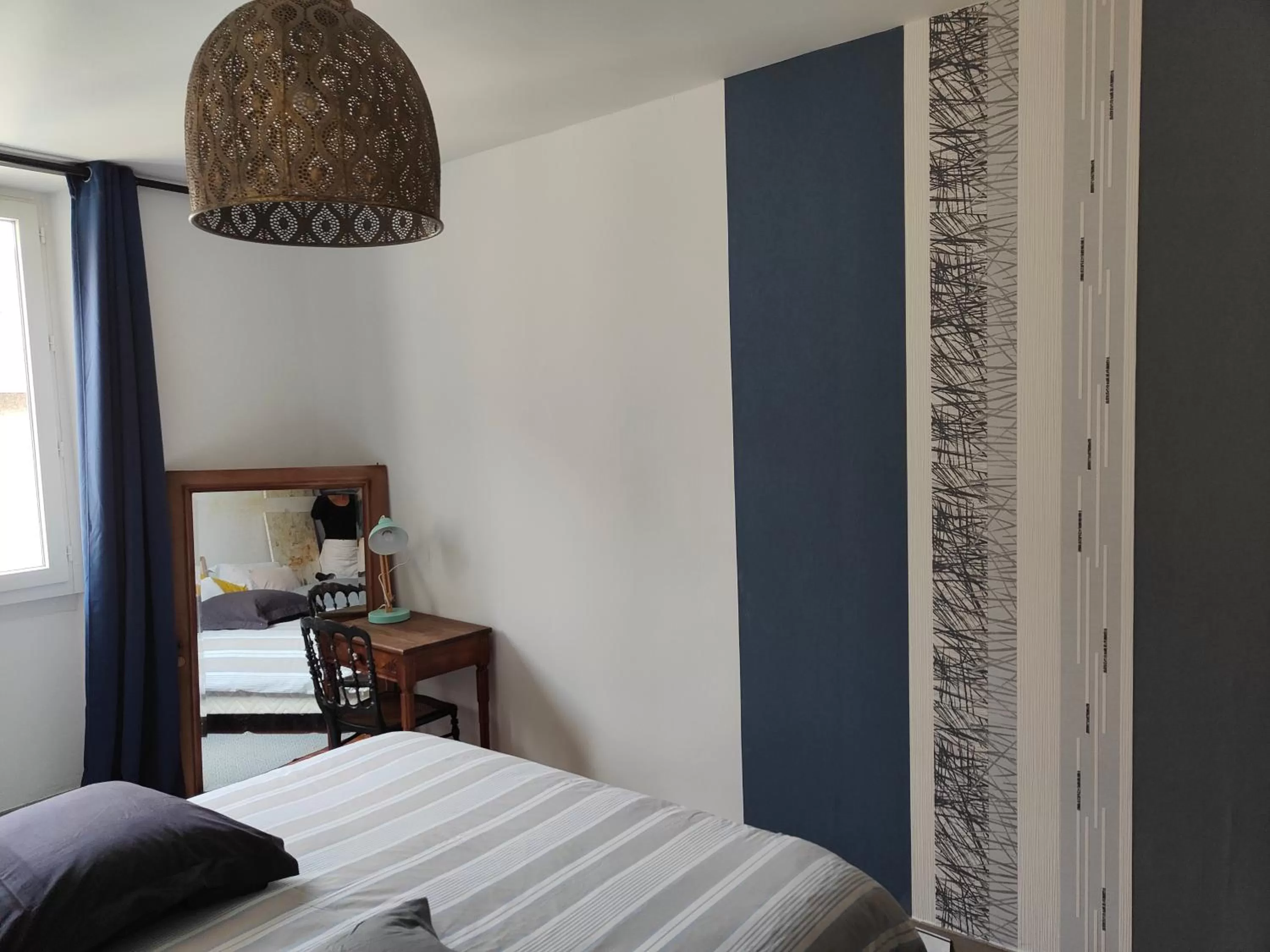 Bed in Le Chat Botté Chambres et Table d'hôte sur réservation