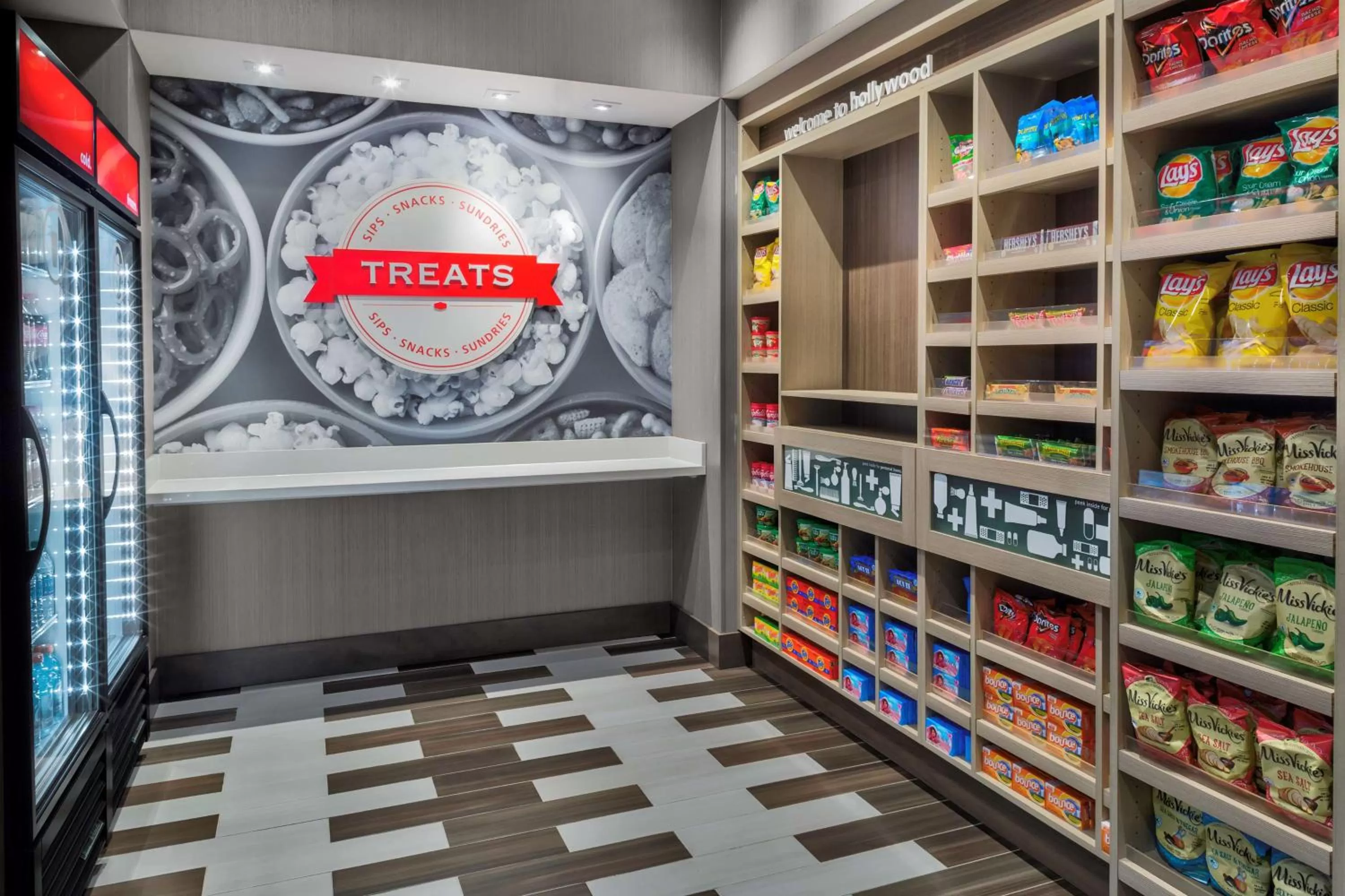 Restaurant/places to eat in Hampton Inn & Suites Los Angeles/Hollywood, CA