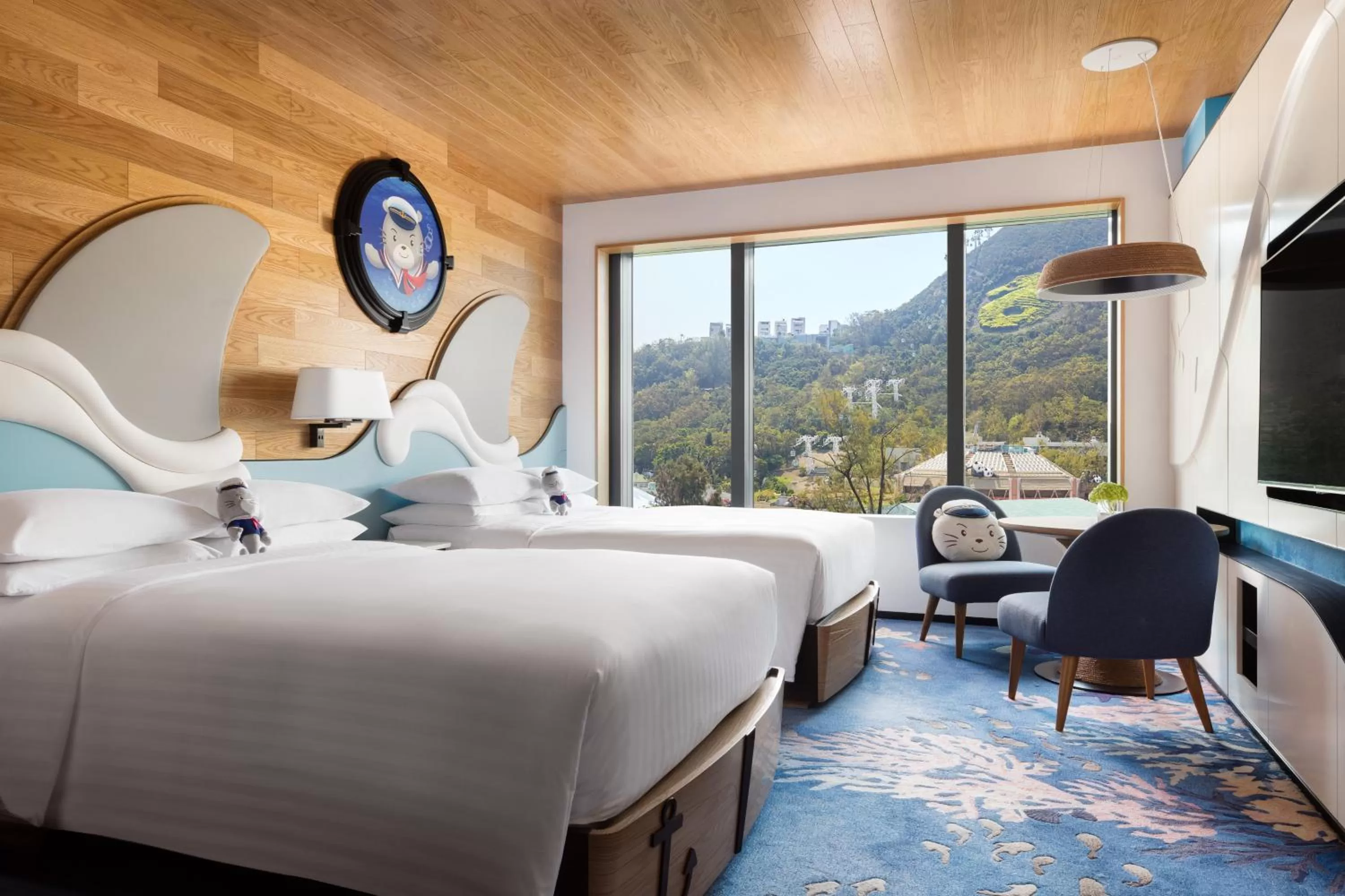 View (from property/room), Bed in Hong Kong Ocean Park Marriott Hotel