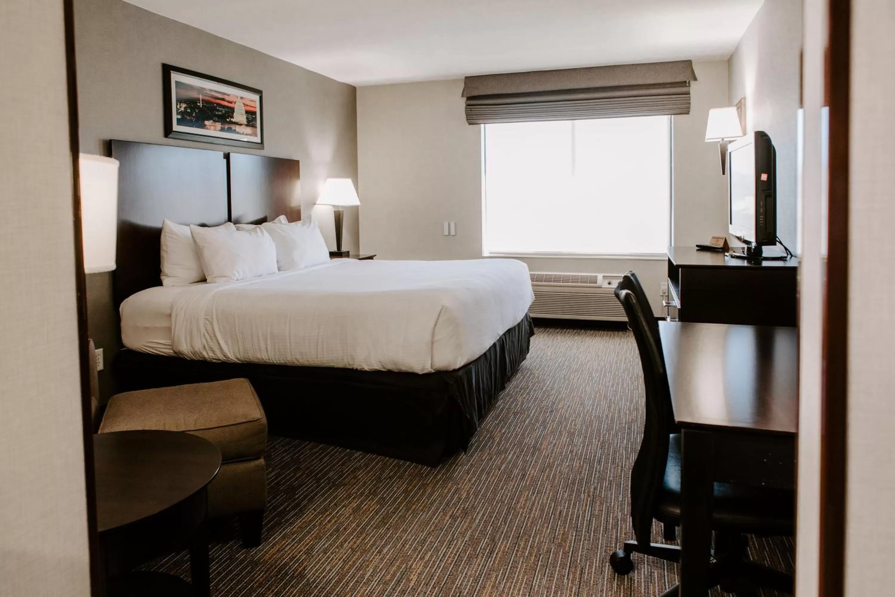 Bedroom, Bed in Wingate by Wyndham - Dulles International